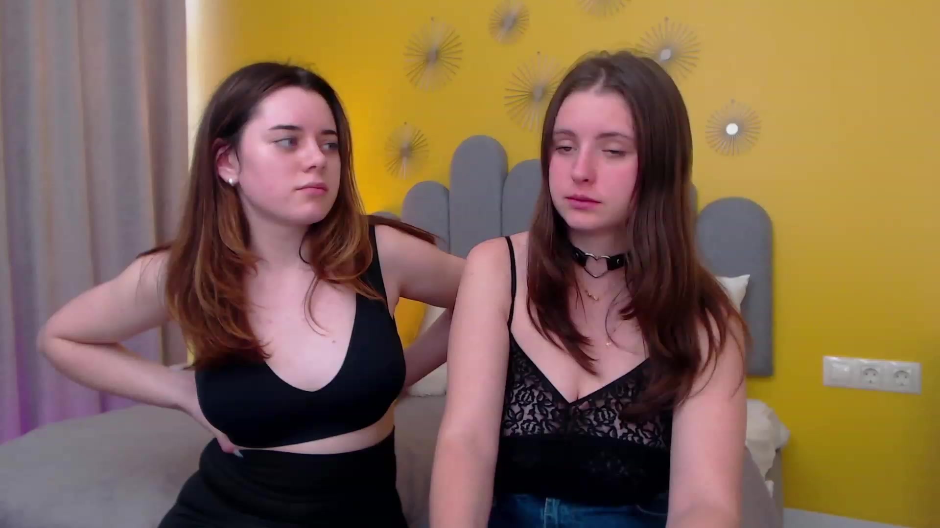 Gallery image thumbnail from JeyEvans's myfreecams stream on, 12/11/2022, 12:52 image 10 of 20