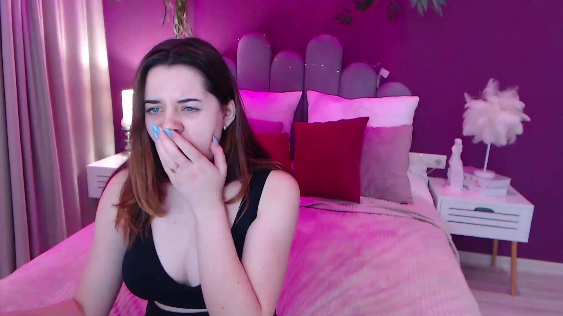 Gallery image thumbnail from JeyEvans's myfreecams stream on, 12/11/2022, 15:19 image 20 of 20