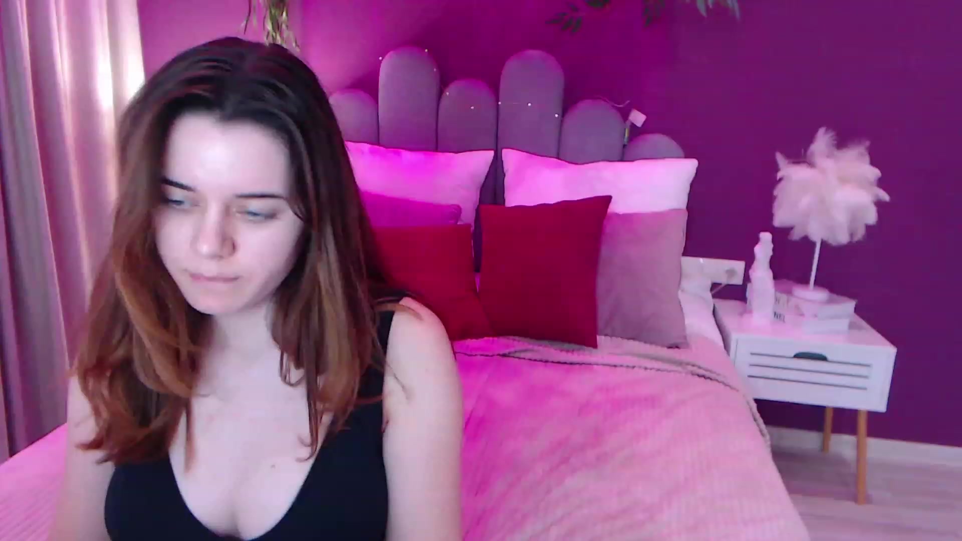 Gallery image thumbnail from JeyEvans's myfreecams stream on, 12/11/2022, 15:19 image 2 of 20