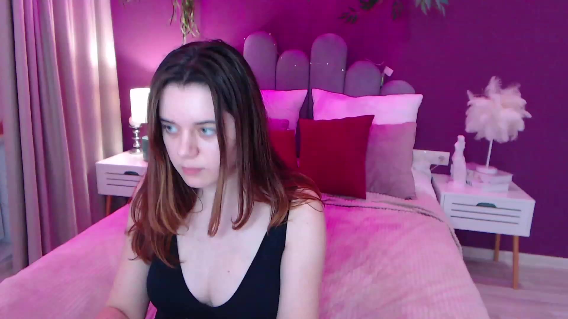 Gallery image thumbnail from JeyEvans's myfreecams stream on, 12/11/2022, 16:32 image 20 of 20