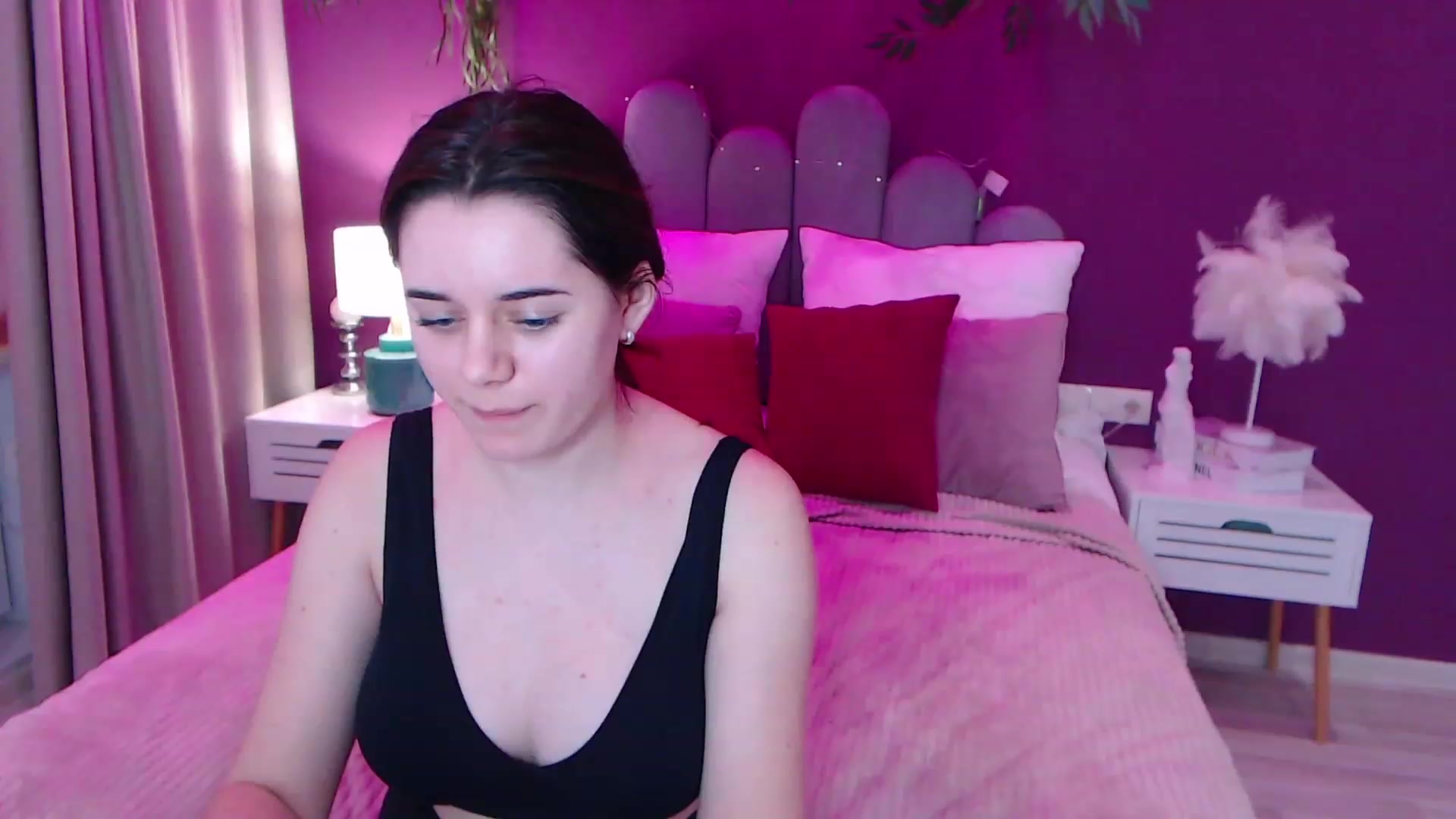 Gallery image thumbnail from JeyEvans's myfreecams stream on, 12/11/2022, 16:32 image 9 of 20