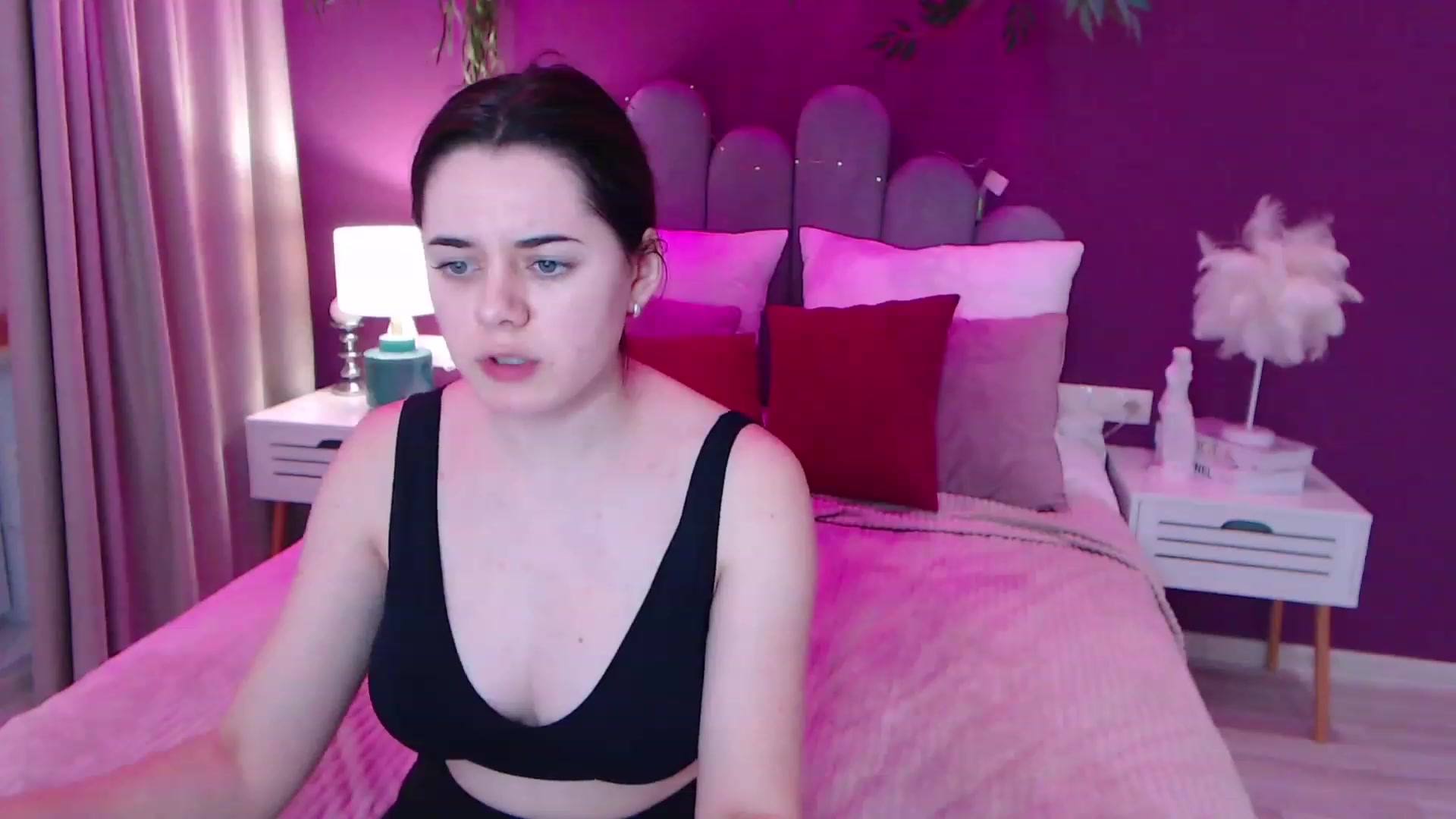 Gallery image thumbnail from JeyEvans's myfreecams stream on, 12/11/2022, 16:32 image 6 of 20
