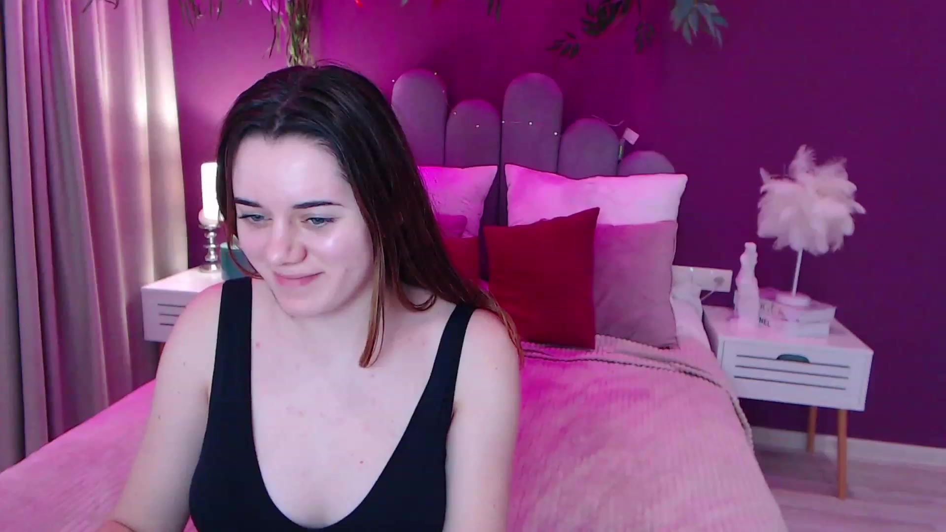 Gallery image thumbnail from JeyEvans's myfreecams stream on, 12/11/2022, 19:07 image 3 of 20