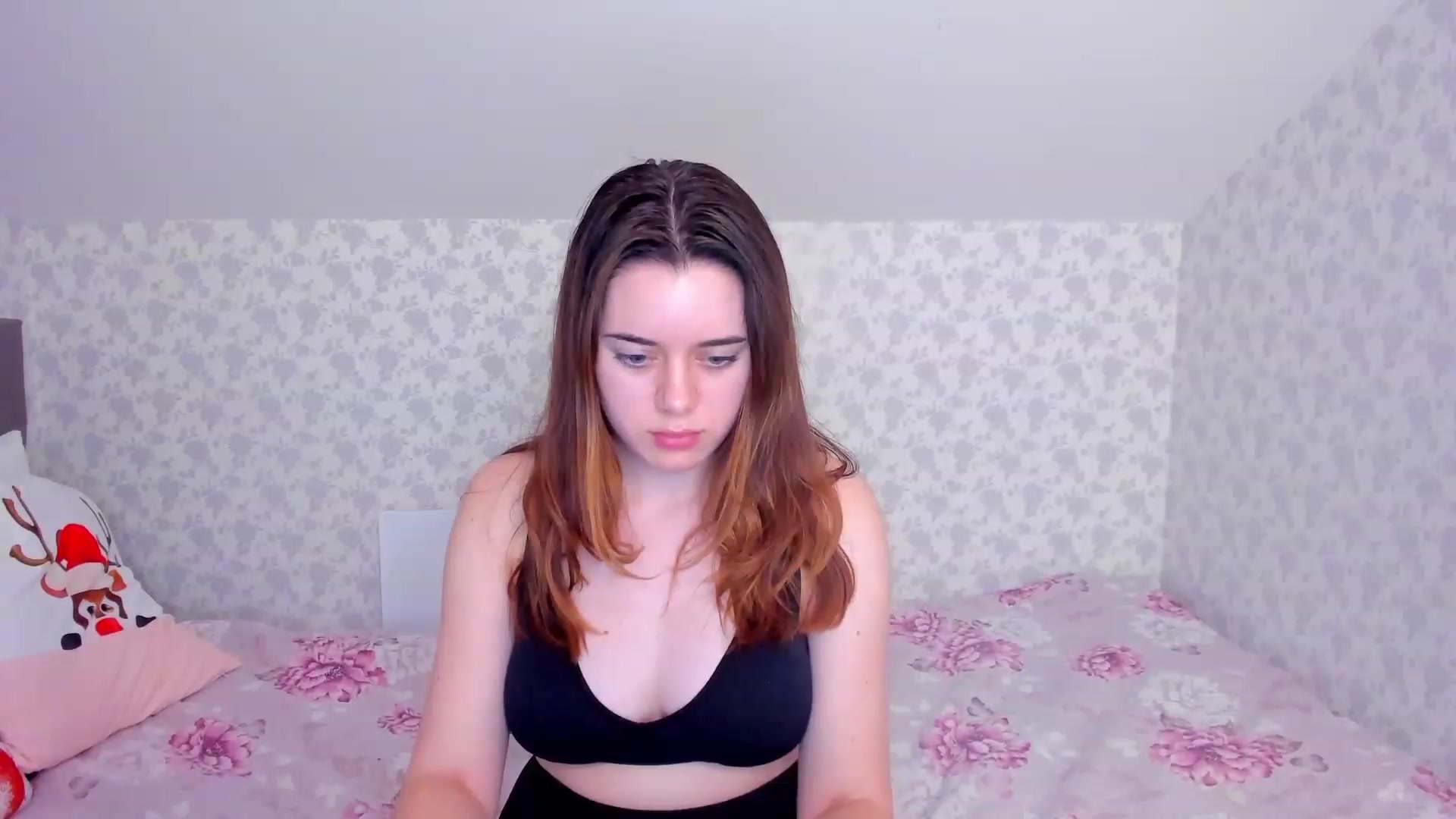 Gallery image thumbnail from JeyEvans's myfreecams stream on, 12/12/2022, 11:53 image 10 of 20