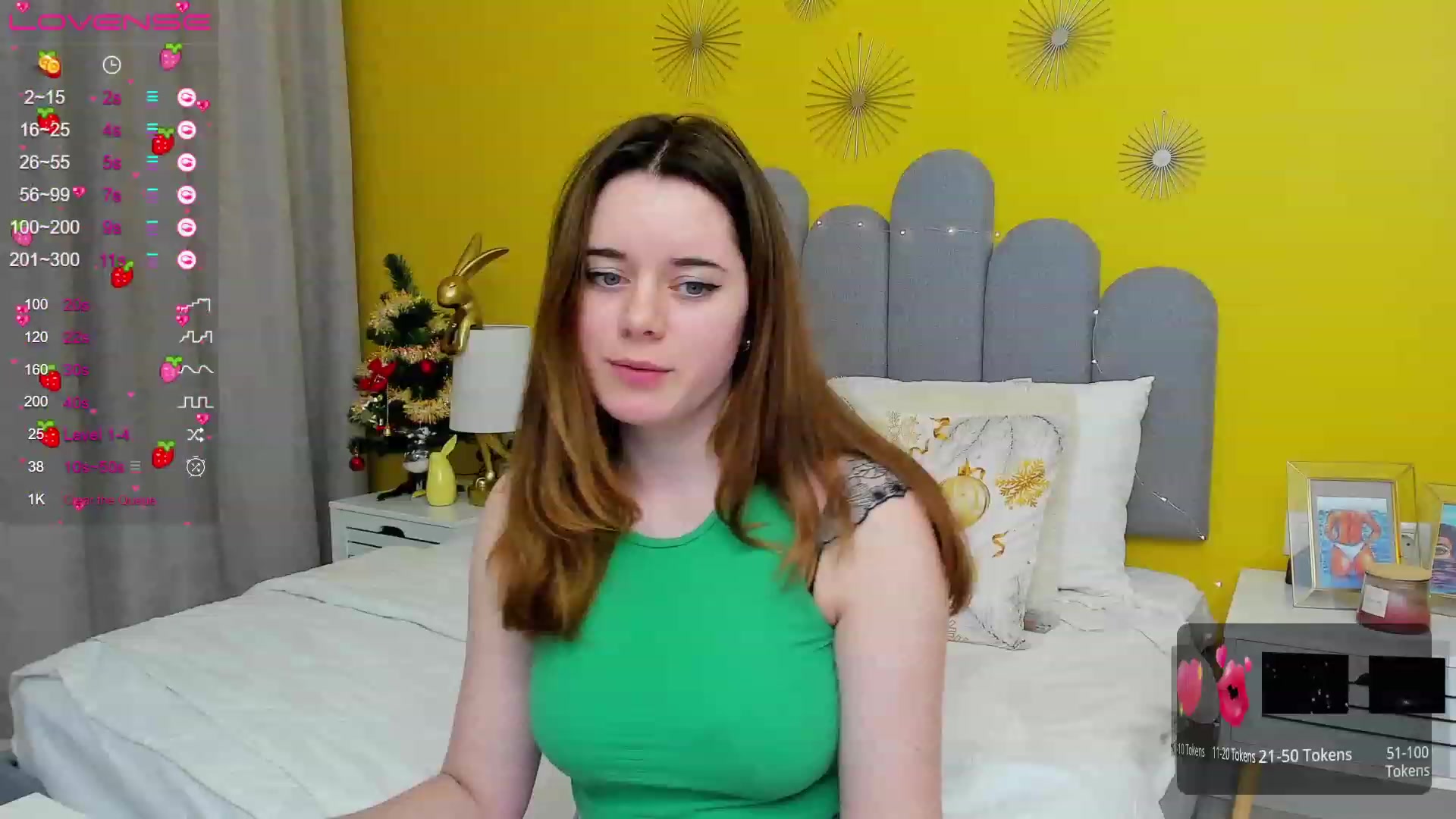 Gallery image thumbnail from JeyEvans's myfreecams stream on, 12/22/2022, 01:47 image 15 of 20