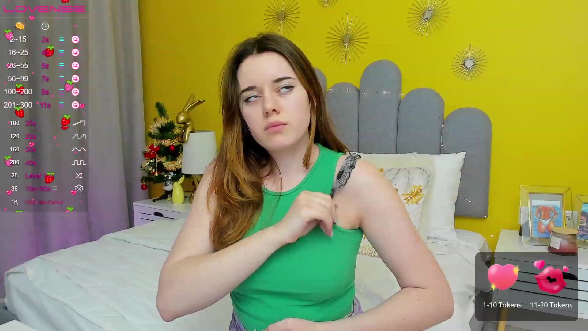 Gallery image thumbnail from JeyEvans's myfreecams stream on, 12/22/2022, 01:47 image 6 of 20