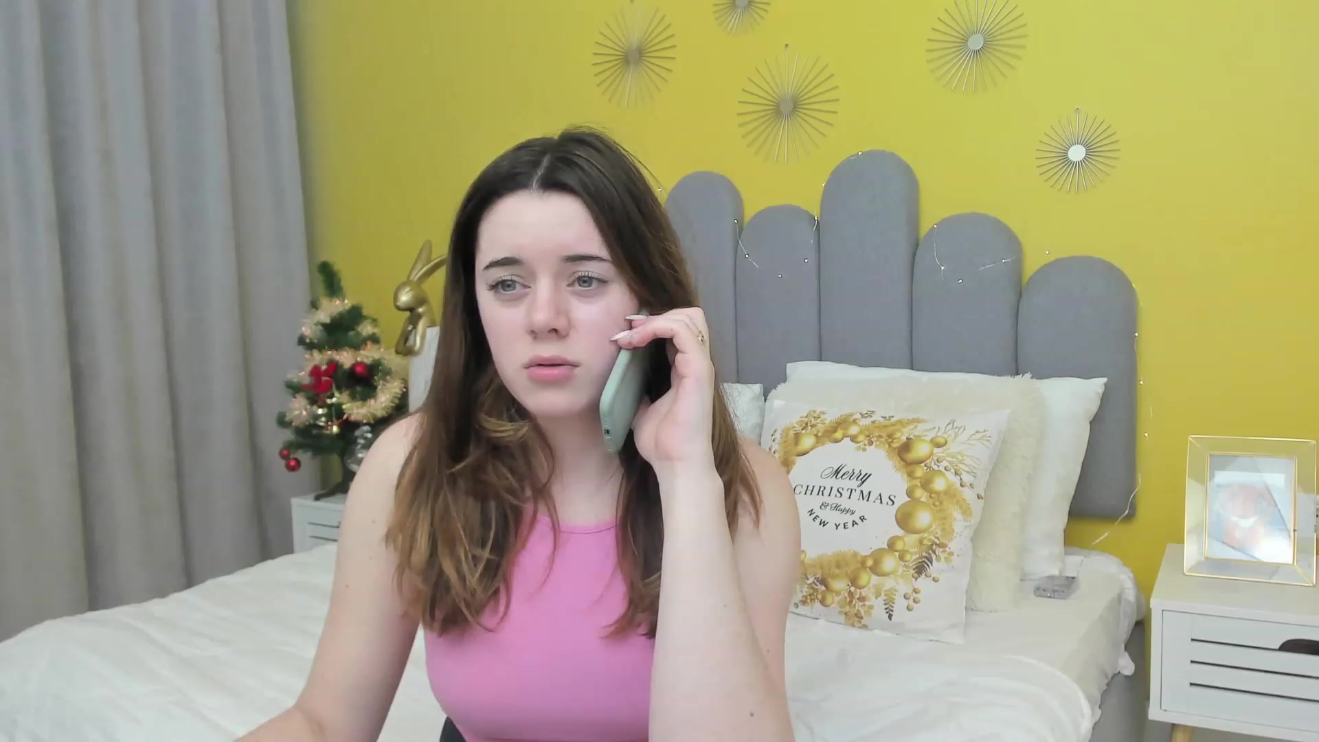Gallery image thumbnail from JeyEvans's myfreecams stream on, 12/23/2022, 14:40 image 11 of 20