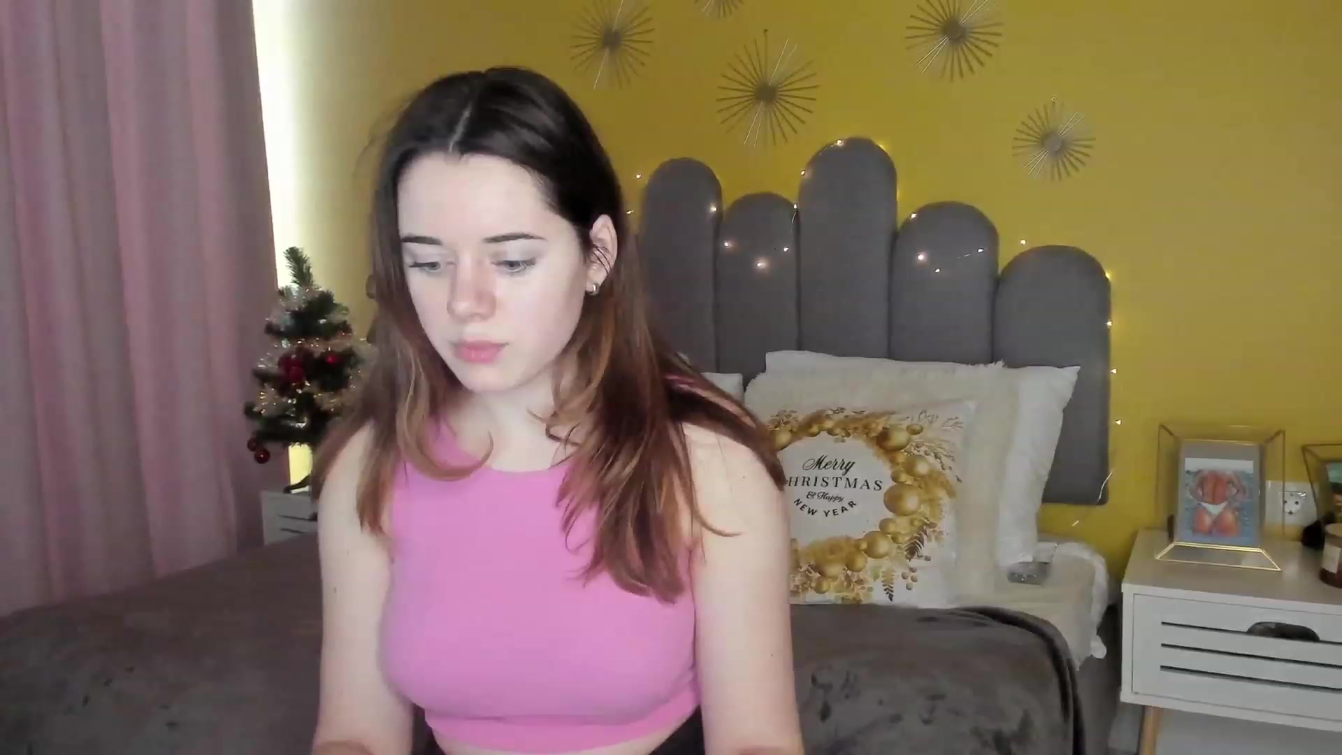 Gallery image thumbnail from JeyEvans's myfreecams stream on, 12/23/2022, 14:40 image 1 of 20
