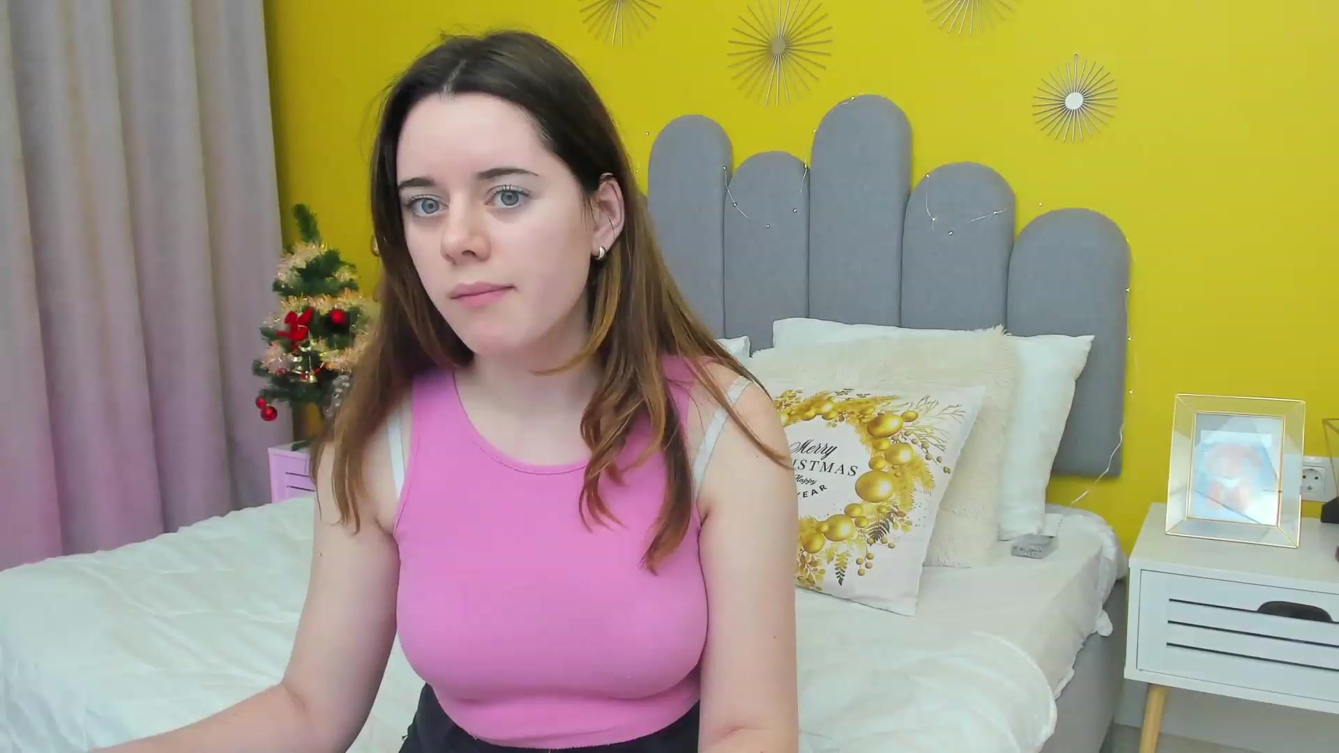 Gallery image thumbnail from JeyEvans's myfreecams stream on, 12/23/2022, 18:06 image 3 of 20
