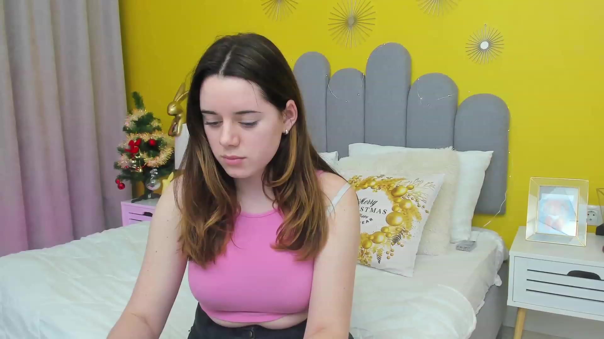 Gallery image thumbnail from JeyEvans's myfreecams stream on, 12/23/2022, 18:06 image 8 of 20