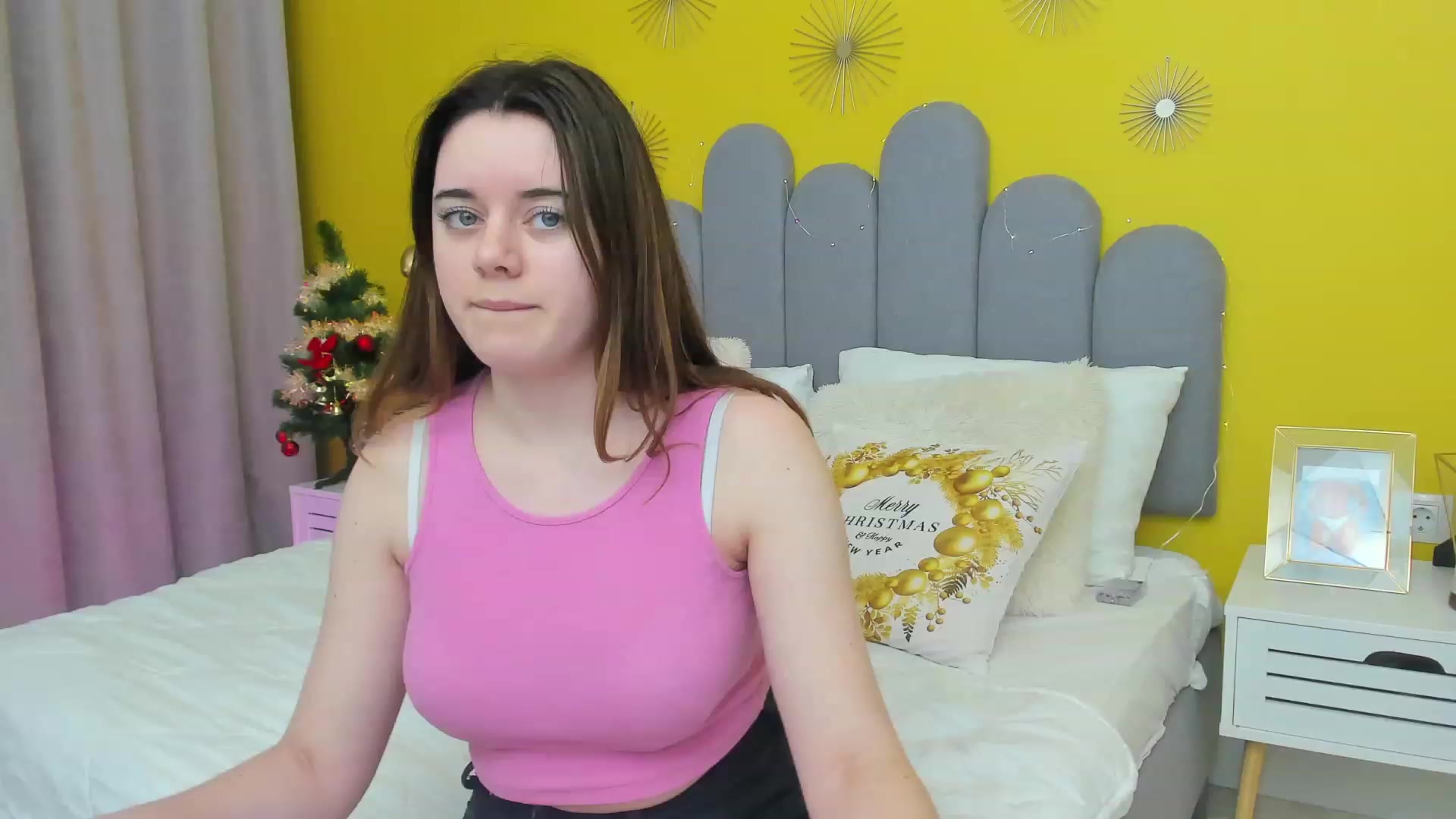 Gallery image thumbnail from JeyEvans's myfreecams stream on, 12/23/2022, 18:50 image 4 of 20