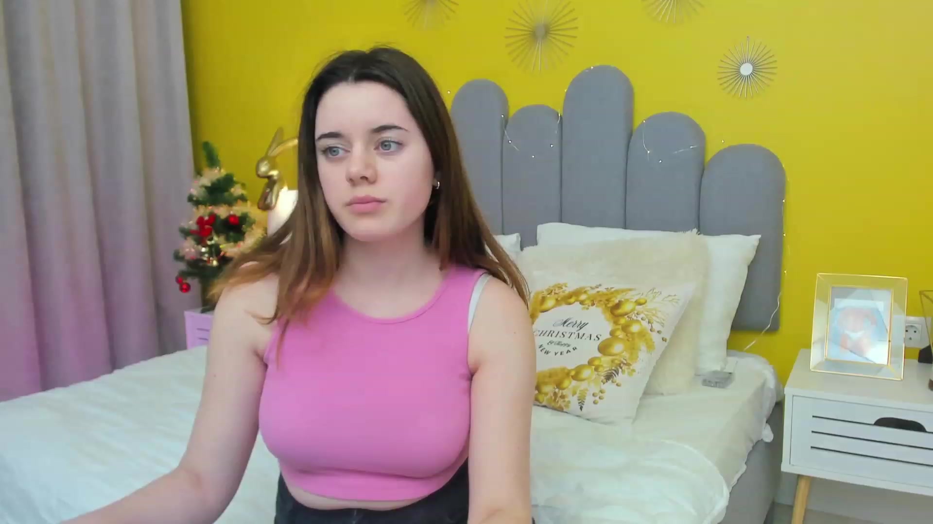 Gallery image thumbnail from JeyEvans's myfreecams stream on, 12/23/2022, 18:50 image 10 of 20