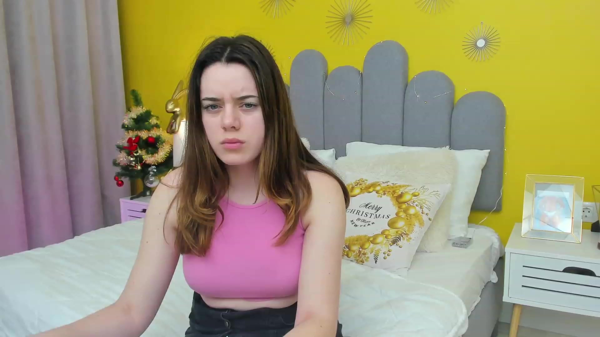 Gallery image thumbnail from JeyEvans's myfreecams stream on, 12/23/2022, 19:35 image 4 of 20
