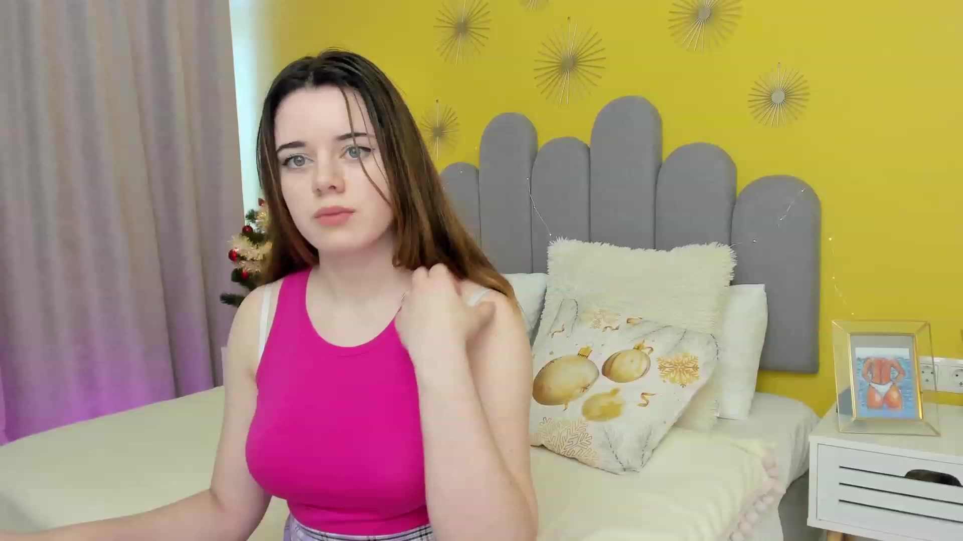 Gallery image thumbnail from JeyEvans's myfreecams stream on, 12/30/2022, 14:21 image 5 of 20