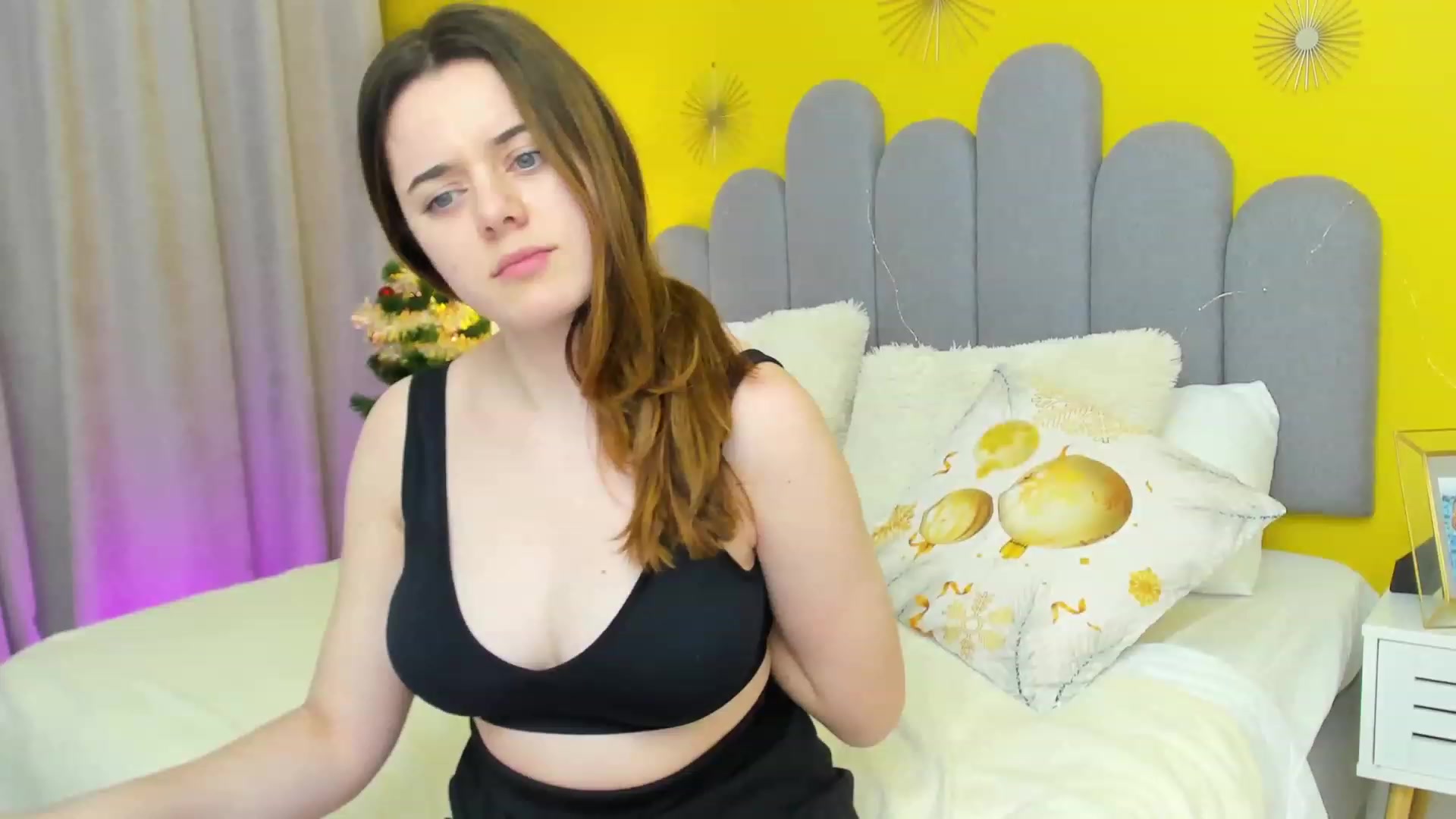 Gallery image thumbnail from JeyEvans's myfreecams stream on, 01/04/2023, 17:28 image 17 of 20