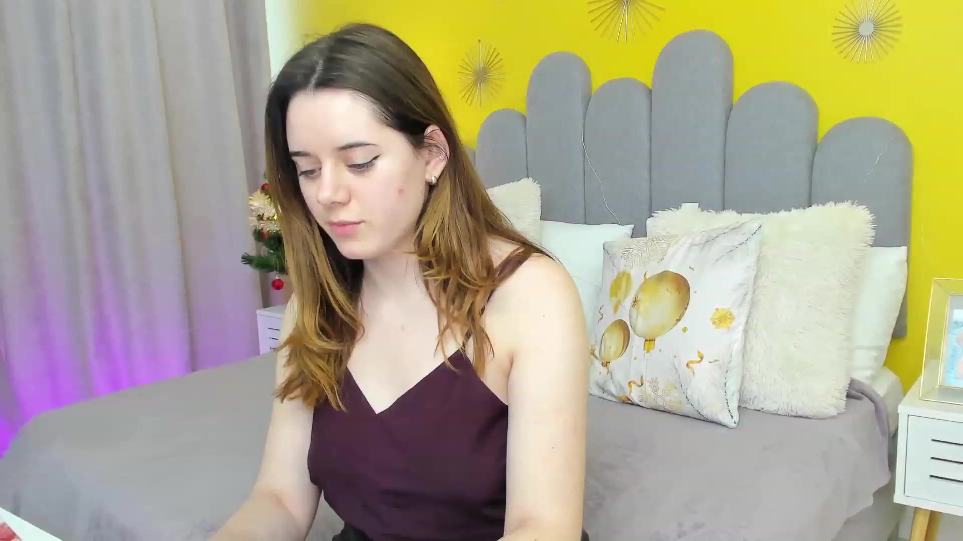 Gallery image thumbnail from JeyEvans's myfreecams stream on, 01/05/2023, 12:52 image 10 of 20