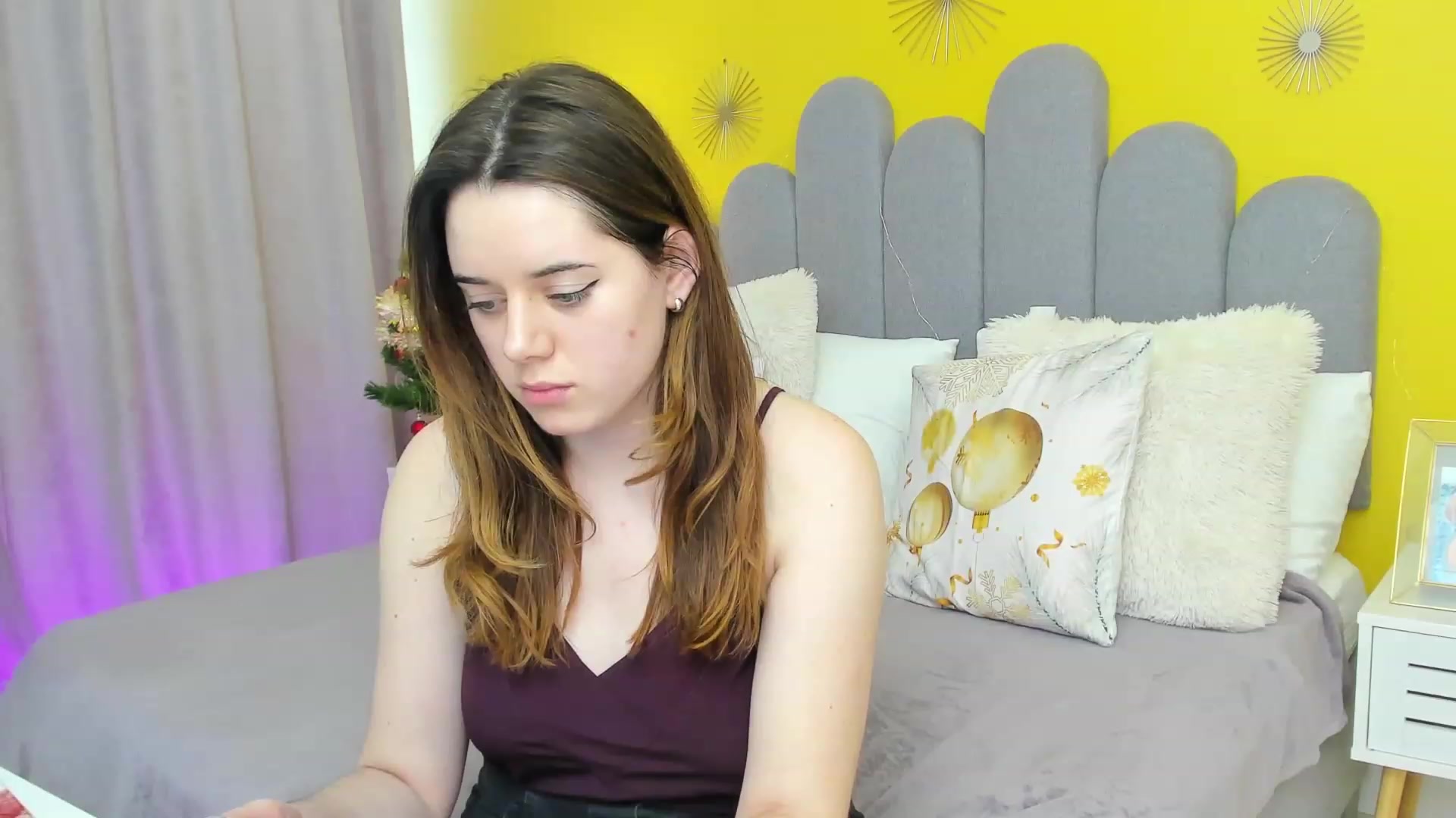 Gallery image thumbnail from JeyEvans's myfreecams stream on, 01/05/2023, 12:52 image 1 of 20