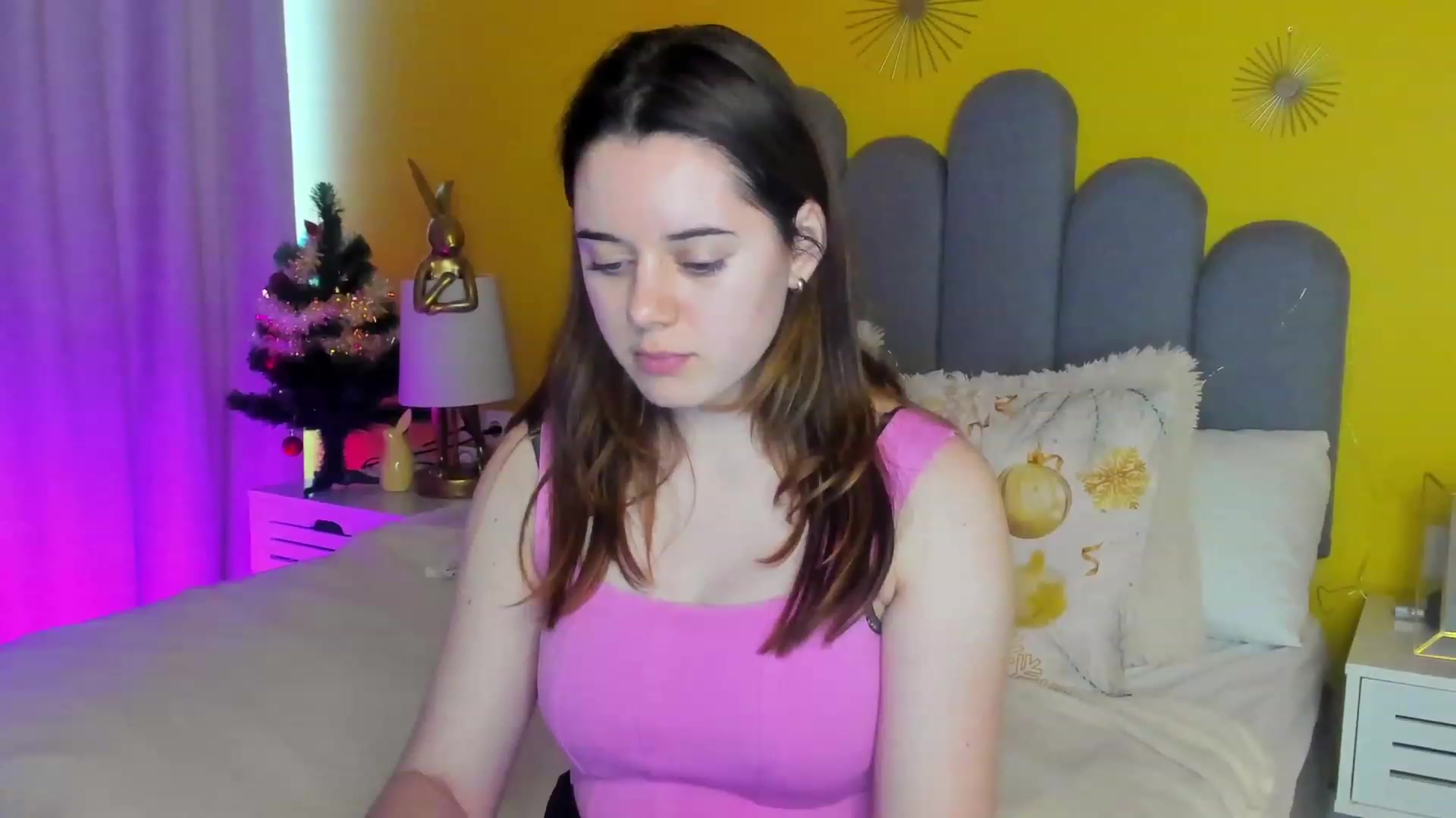 Gallery image thumbnail from JeyEvans's myfreecams stream on, 01/08/2023, 12:55 image 12 of 20