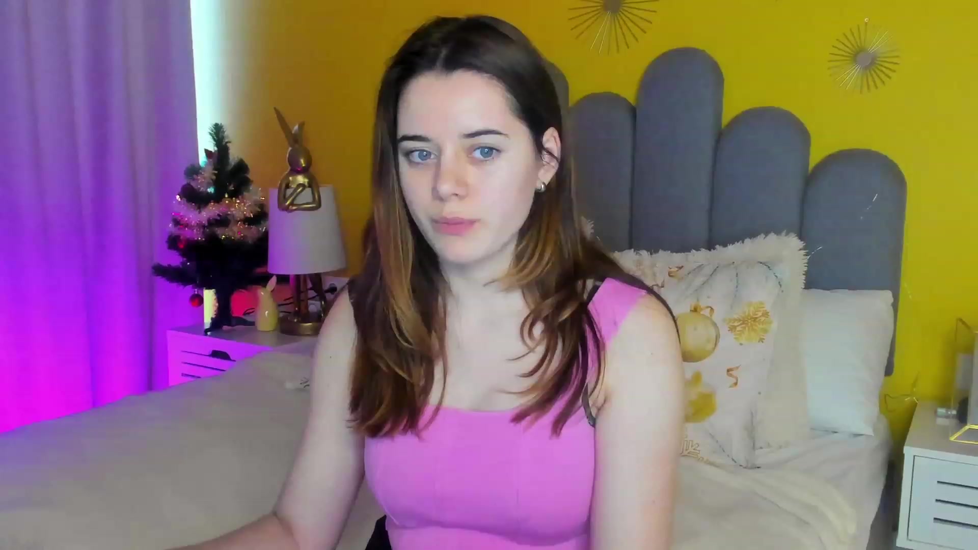 Gallery image thumbnail from JeyEvans's myfreecams stream on, 01/08/2023, 12:55 image 16 of 20