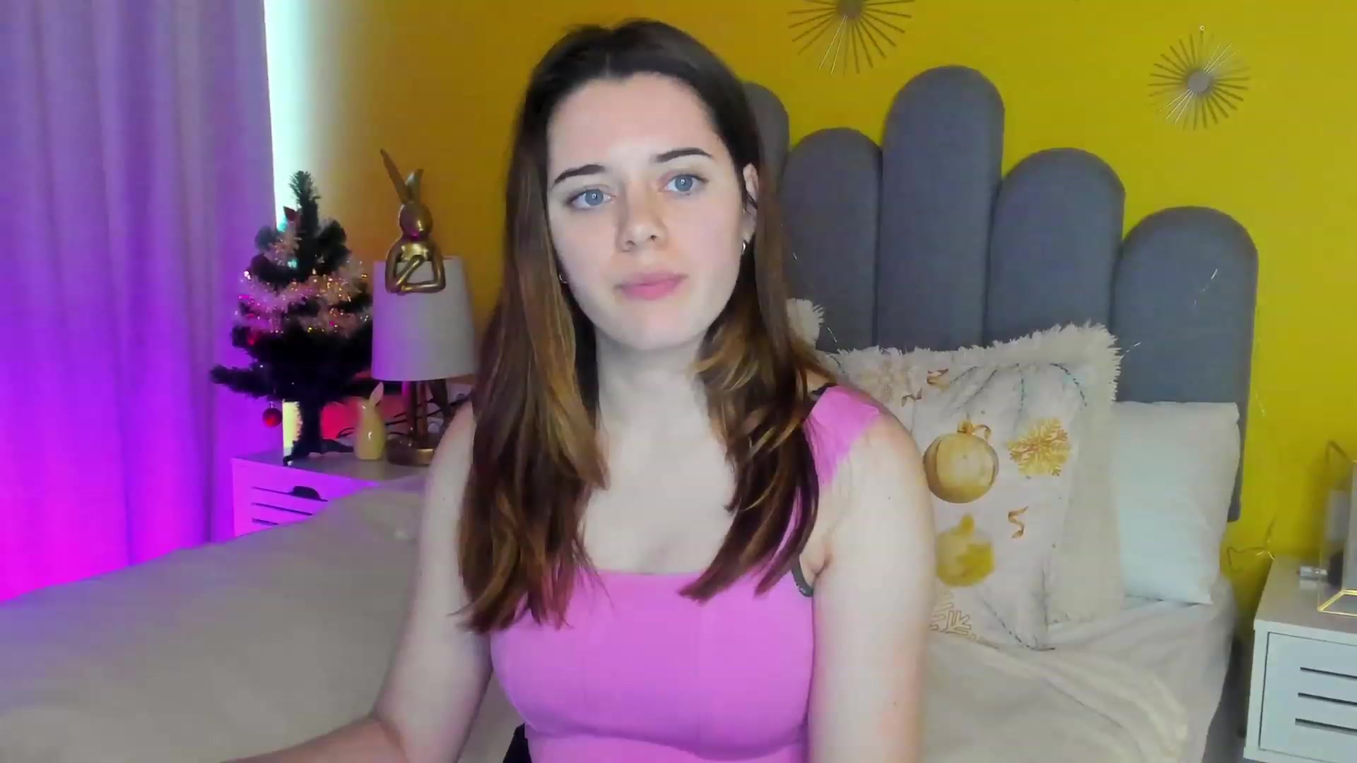 Gallery image thumbnail from JeyEvans's myfreecams stream on, 01/08/2023, 12:55 image 13 of 20