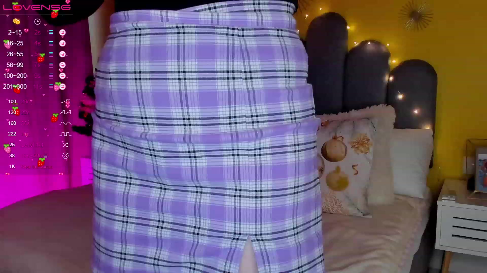 Gallery image thumbnail from JeyEvans's myfreecams stream on, 01/10/2023, 14:08 image 18 of 20
