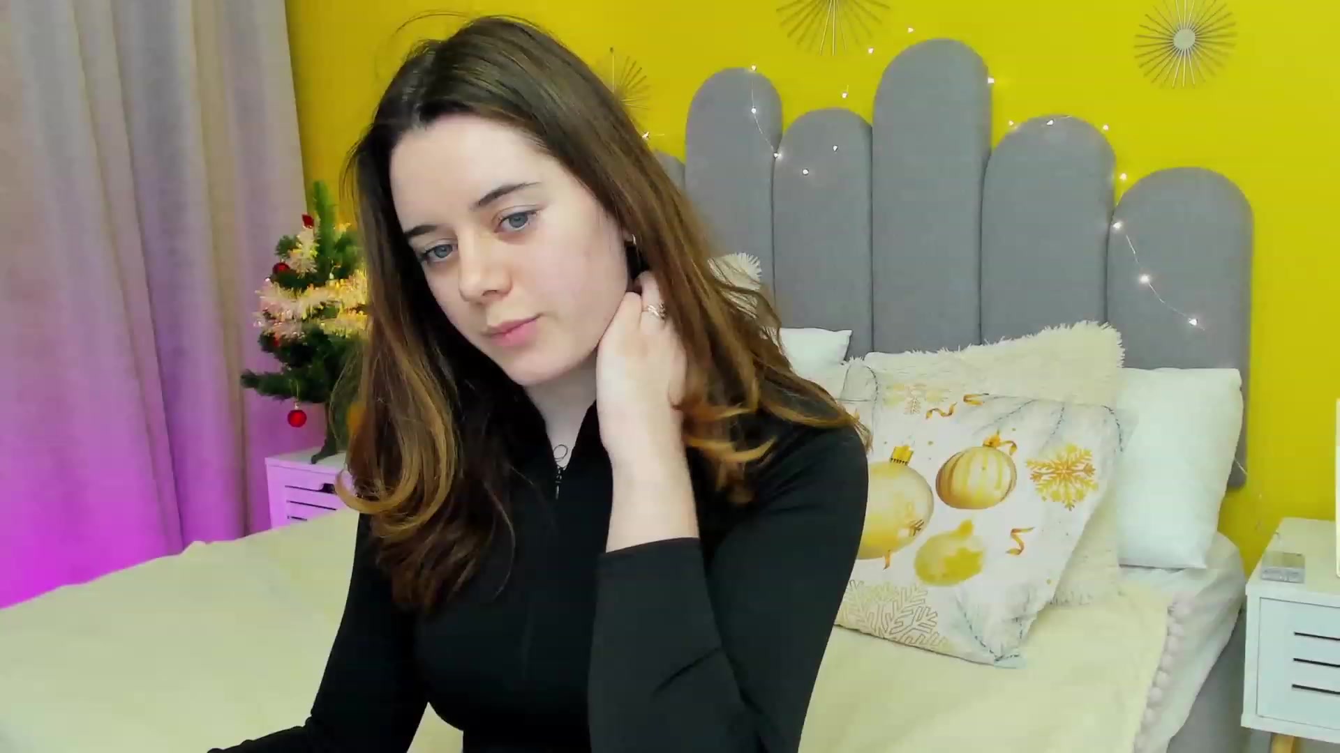 Gallery image thumbnail from JeyEvans's myfreecams stream on, 01/10/2023, 18:29 image 3 of 20