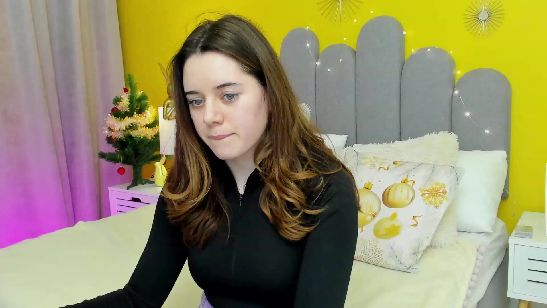 Gallery image thumbnail from JeyEvans's myfreecams stream on, 01/10/2023, 18:29 image 8 of 20