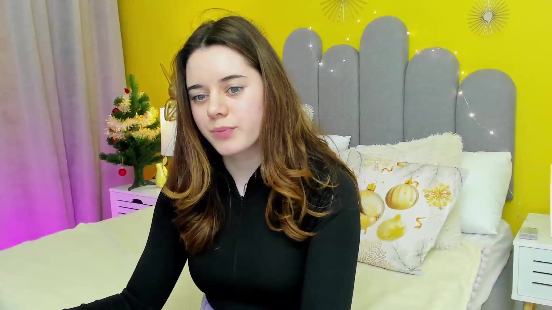 Gallery image thumbnail from JeyEvans's myfreecams stream on, 01/10/2023, 18:29 image 9 of 20