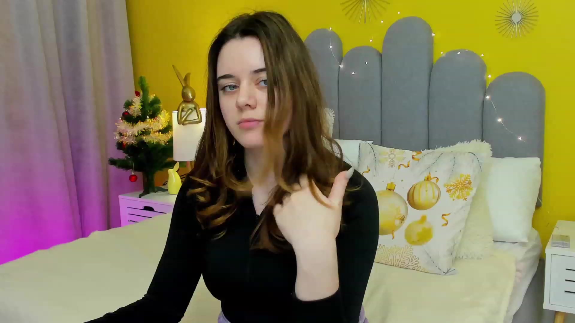 Gallery image thumbnail from JeyEvans's myfreecams stream on, 01/10/2023, 19:05 image 5 of 20