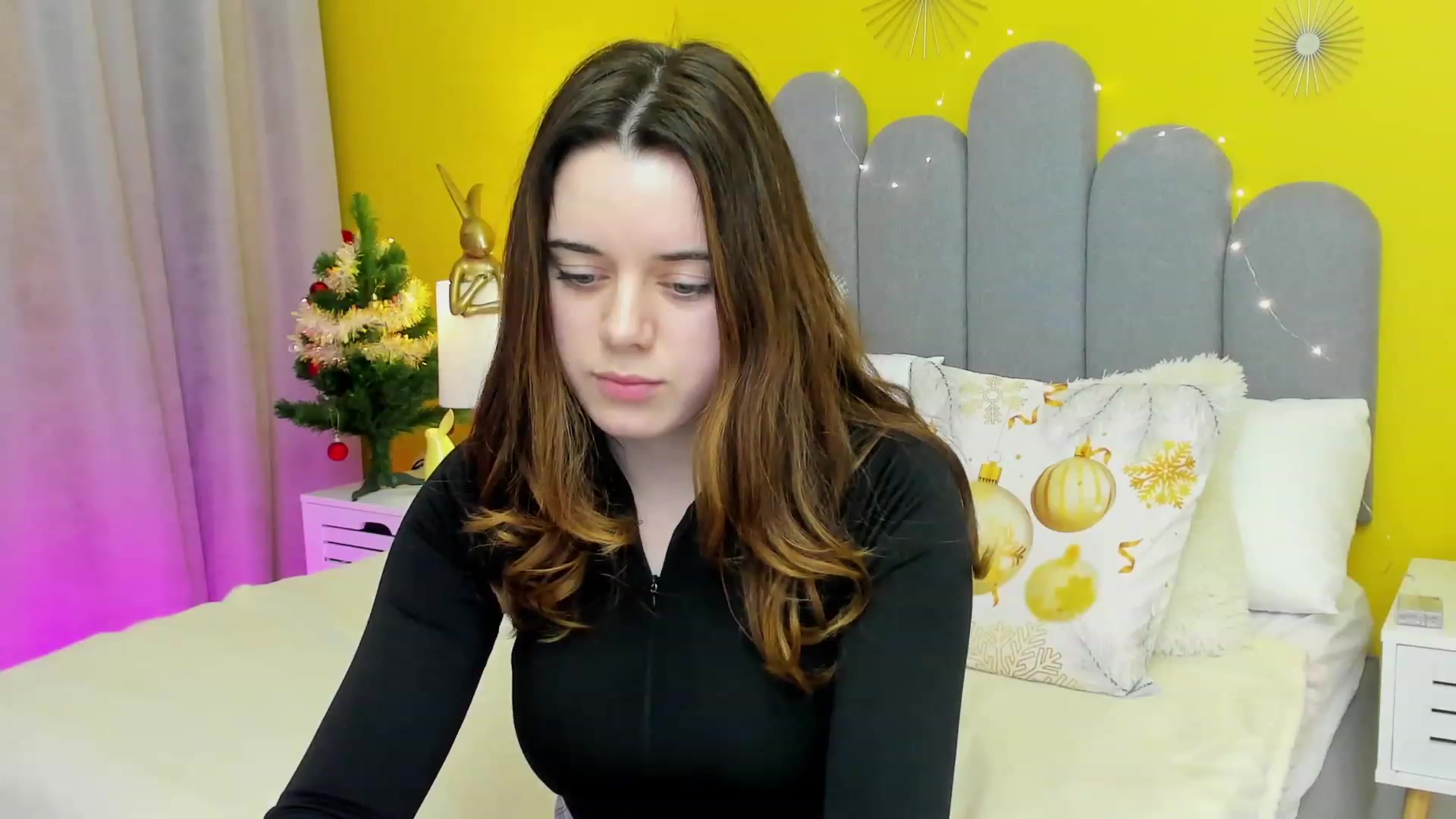 Gallery image thumbnail from JeyEvans's myfreecams stream on, 01/10/2023, 19:05 image 12 of 20