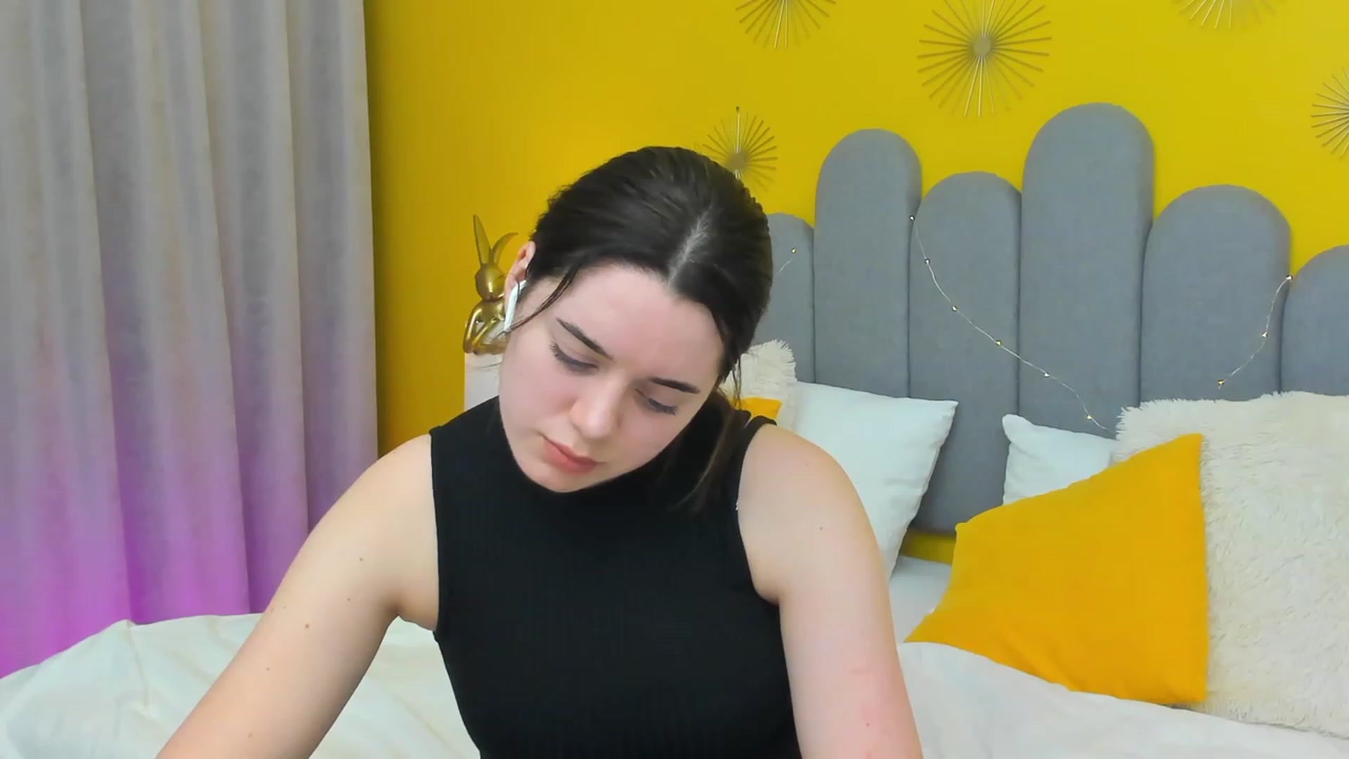 Gallery image thumbnail from JeyEvans's myfreecams stream on, 03/14/2023, 12:29 image 8 of 20
