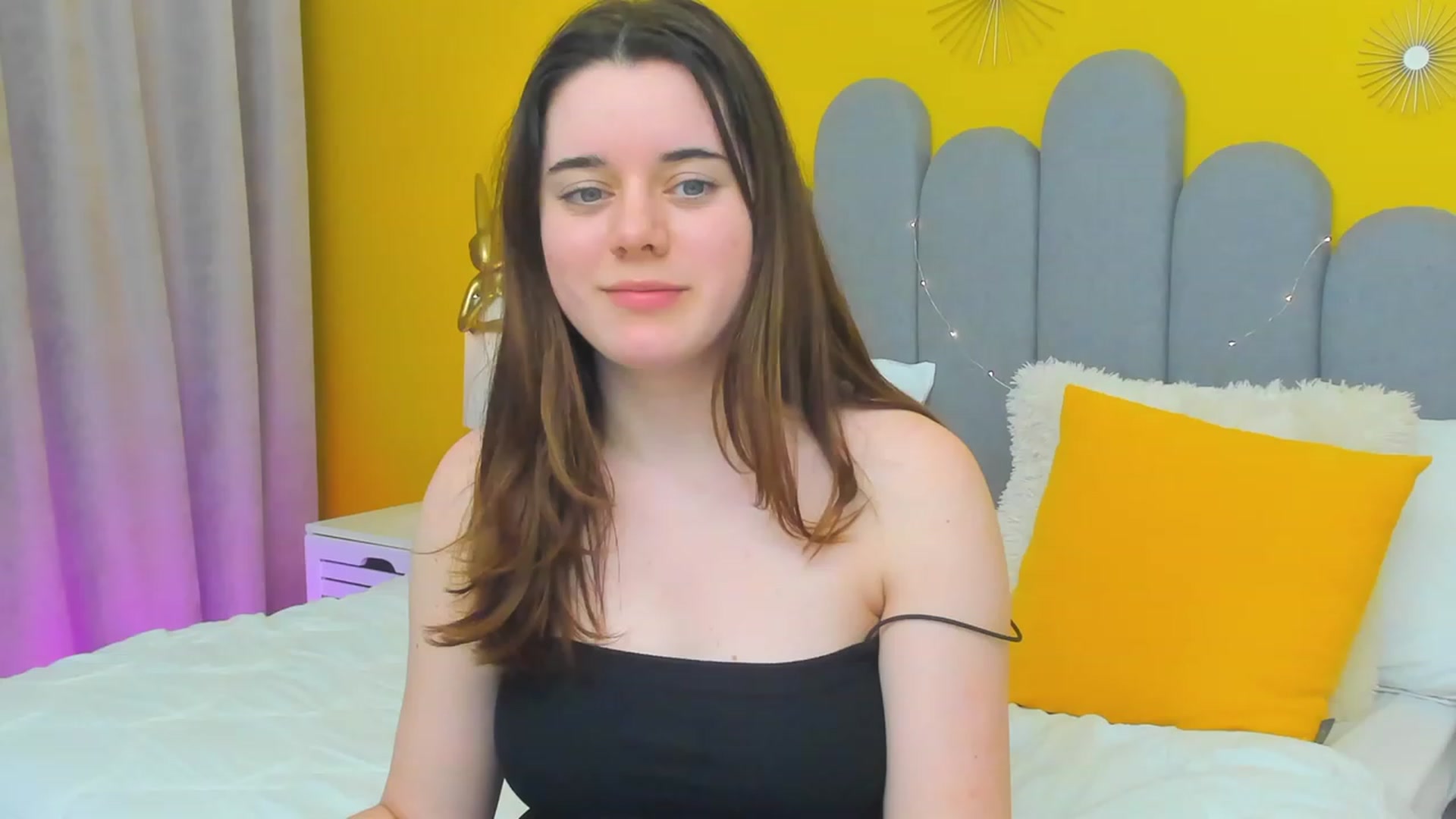 Gallery image thumbnail from JeyEvans's myfreecams stream on, 03/19/2023, 13:43 image 19 of 20