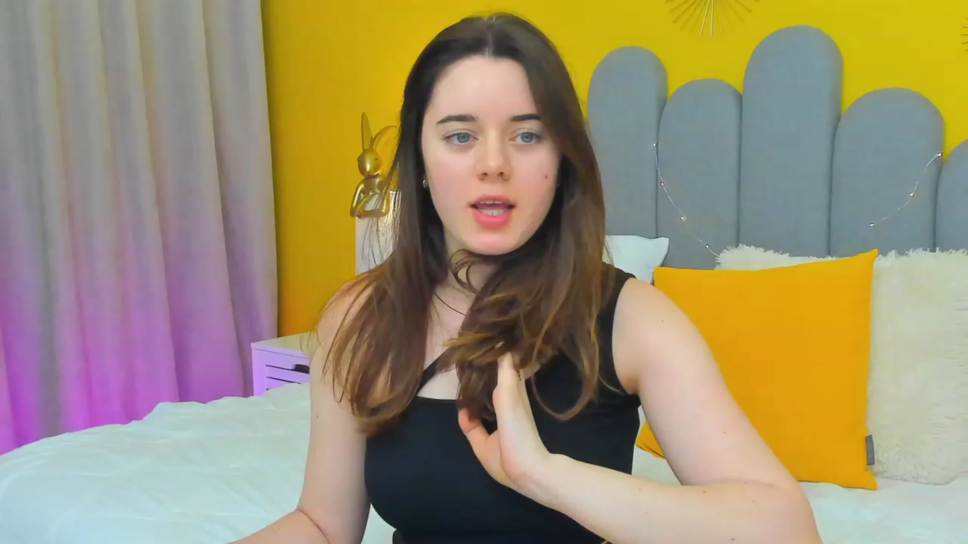 Gallery image thumbnail from JeyEvans's myfreecams stream on, 03/22/2023, 15:43 image 8 of 20