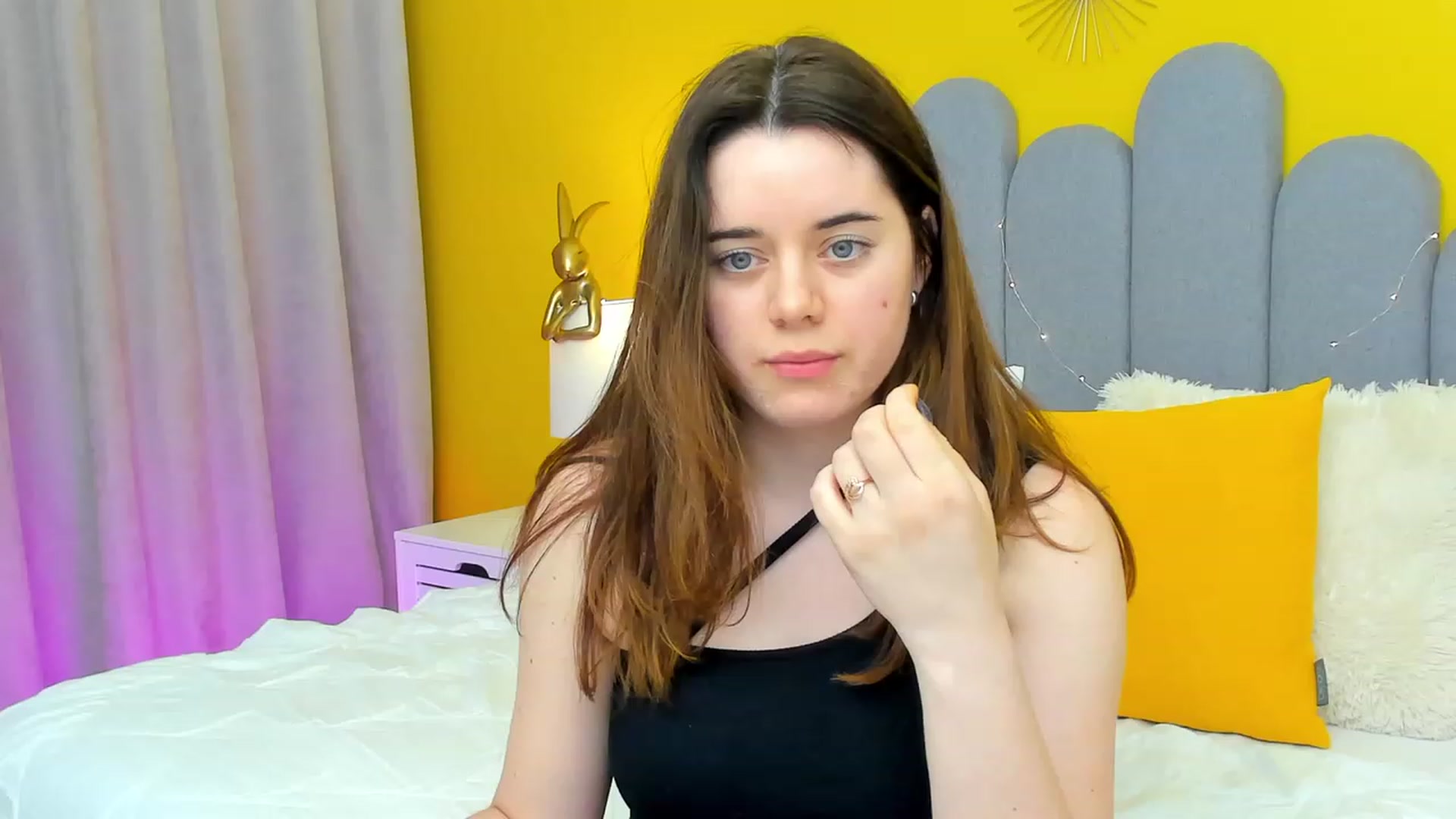 Gallery image thumbnail from JeyEvans's myfreecams stream on, 03/22/2023, 18:04 image 7 of 20