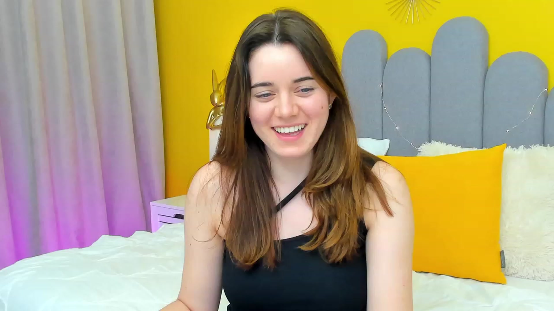 Gallery image thumbnail from JeyEvans's myfreecams stream on, 03/22/2023, 18:04 image 2 of 20