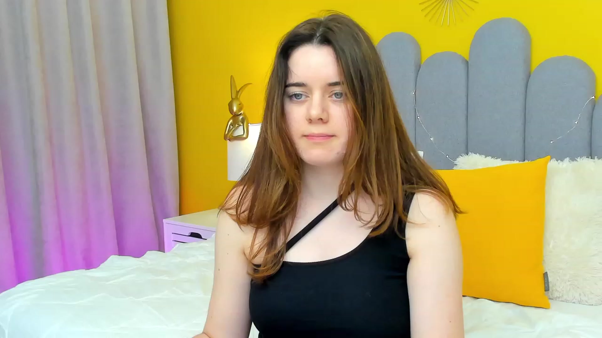 Gallery image thumbnail from JeyEvans's myfreecams stream on, 03/22/2023, 18:04 image 9 of 20