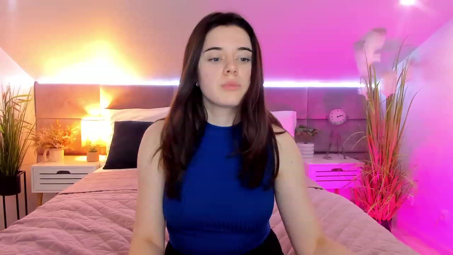 Gallery image thumbnail from JeyEvans's myfreecams stream on, 03/25/2023, 16:09 image 16 of 20