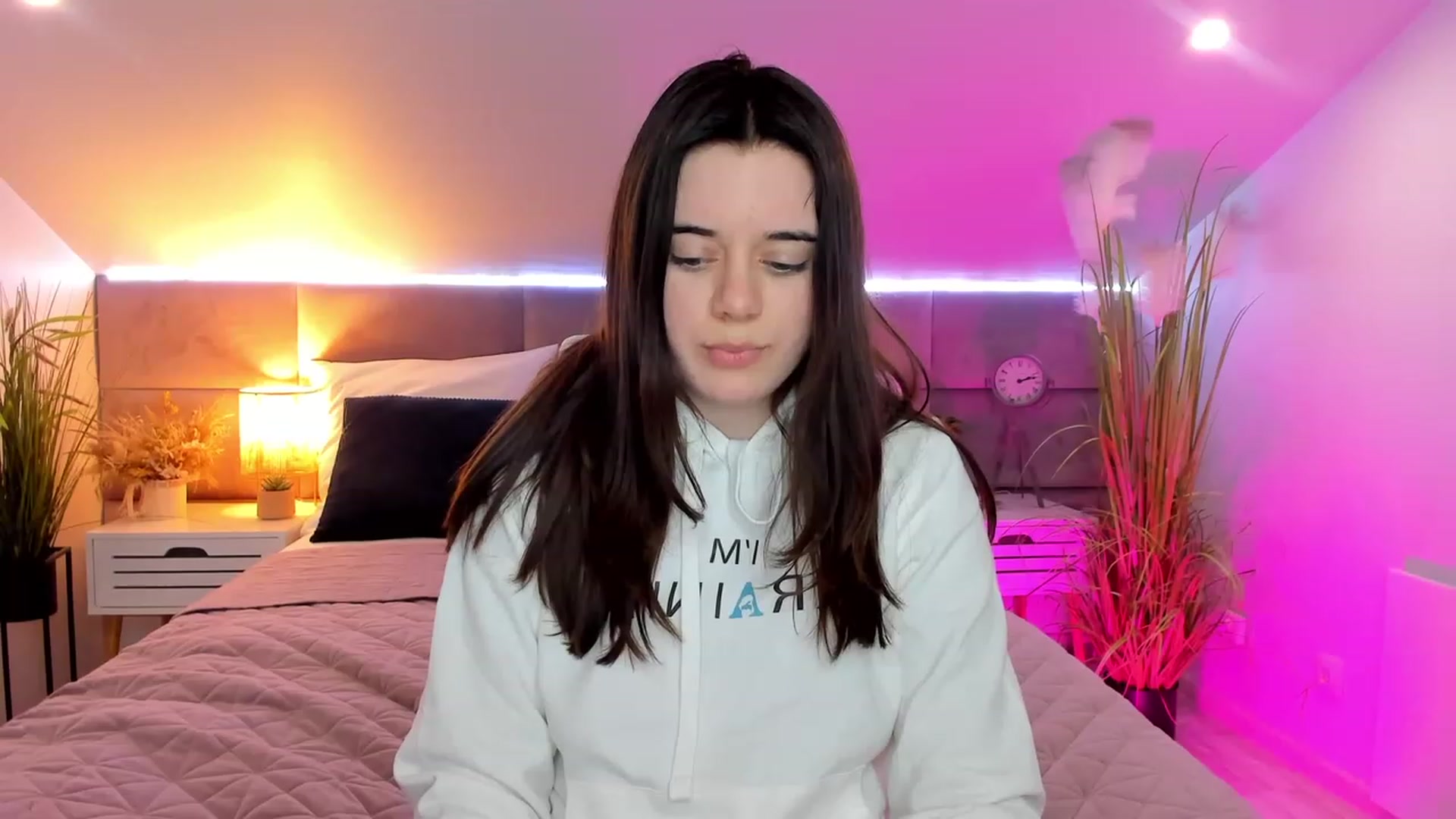 Gallery image thumbnail from JeyEvans's myfreecams stream on, 03/25/2023, 19:54 image 20 of 20