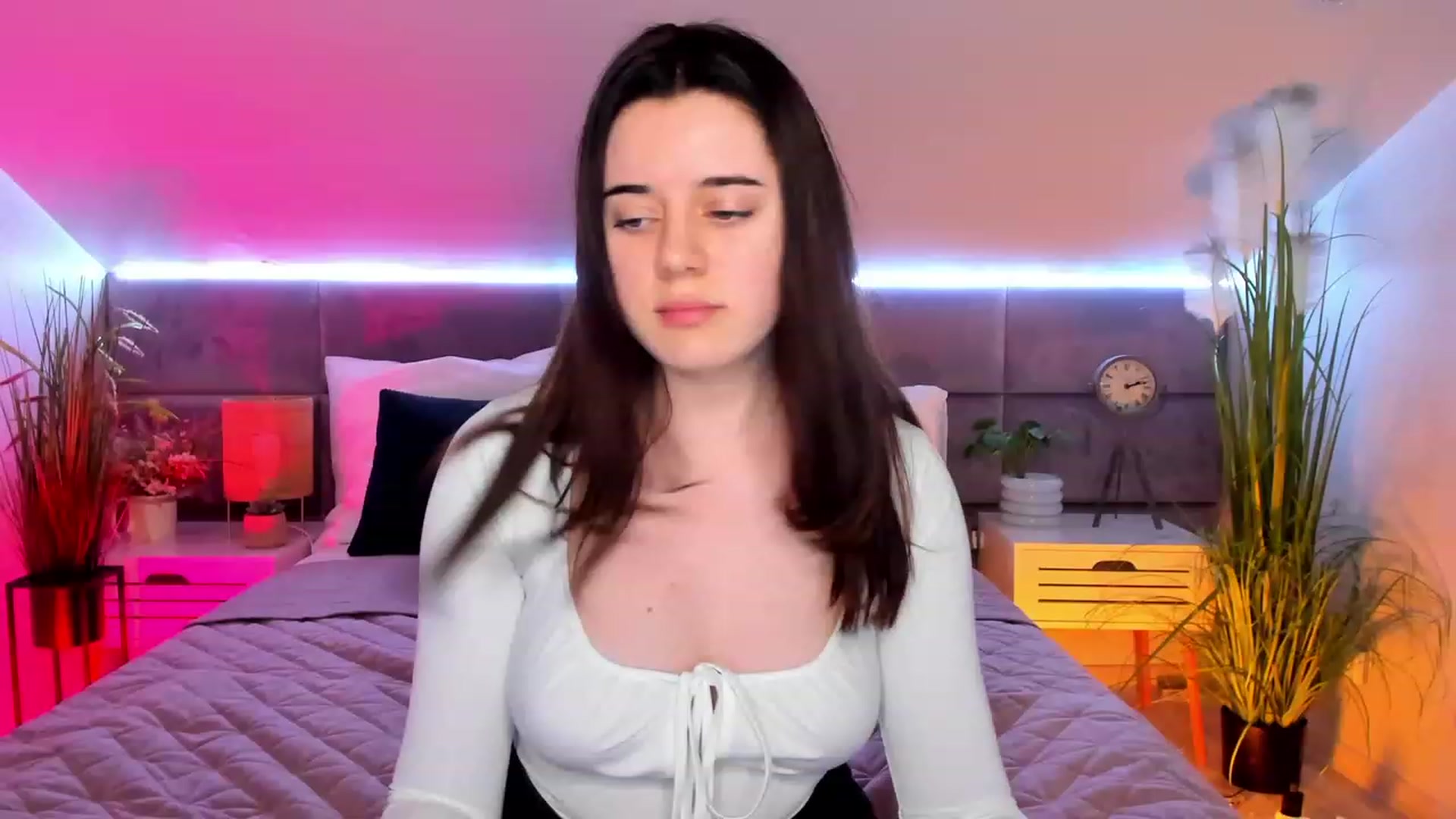 Gallery image thumbnail from JeyEvans's myfreecams stream on, 03/30/2023, 18:56 image 3 of 20