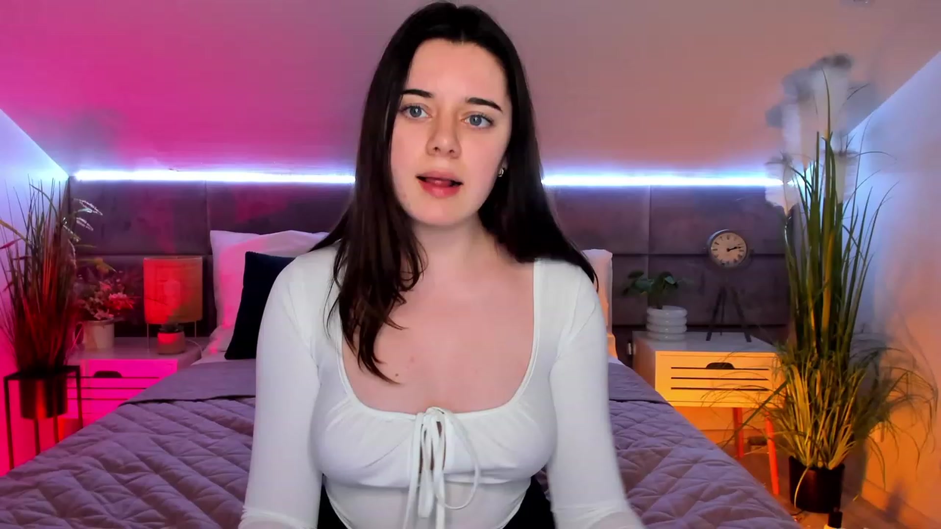 Gallery image thumbnail from JeyEvans's myfreecams stream on, 03/30/2023, 18:56 image 2 of 20