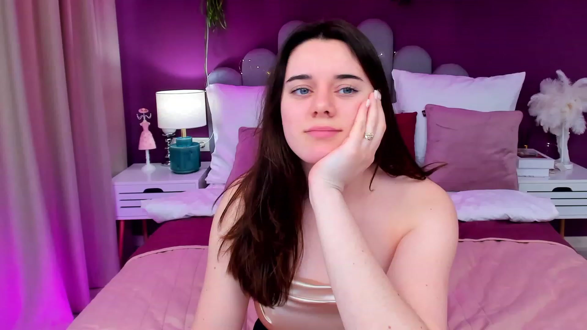 Gallery image thumbnail from JeyEvans's myfreecams stream on, 03/31/2023, 11:52 image 4 of 20