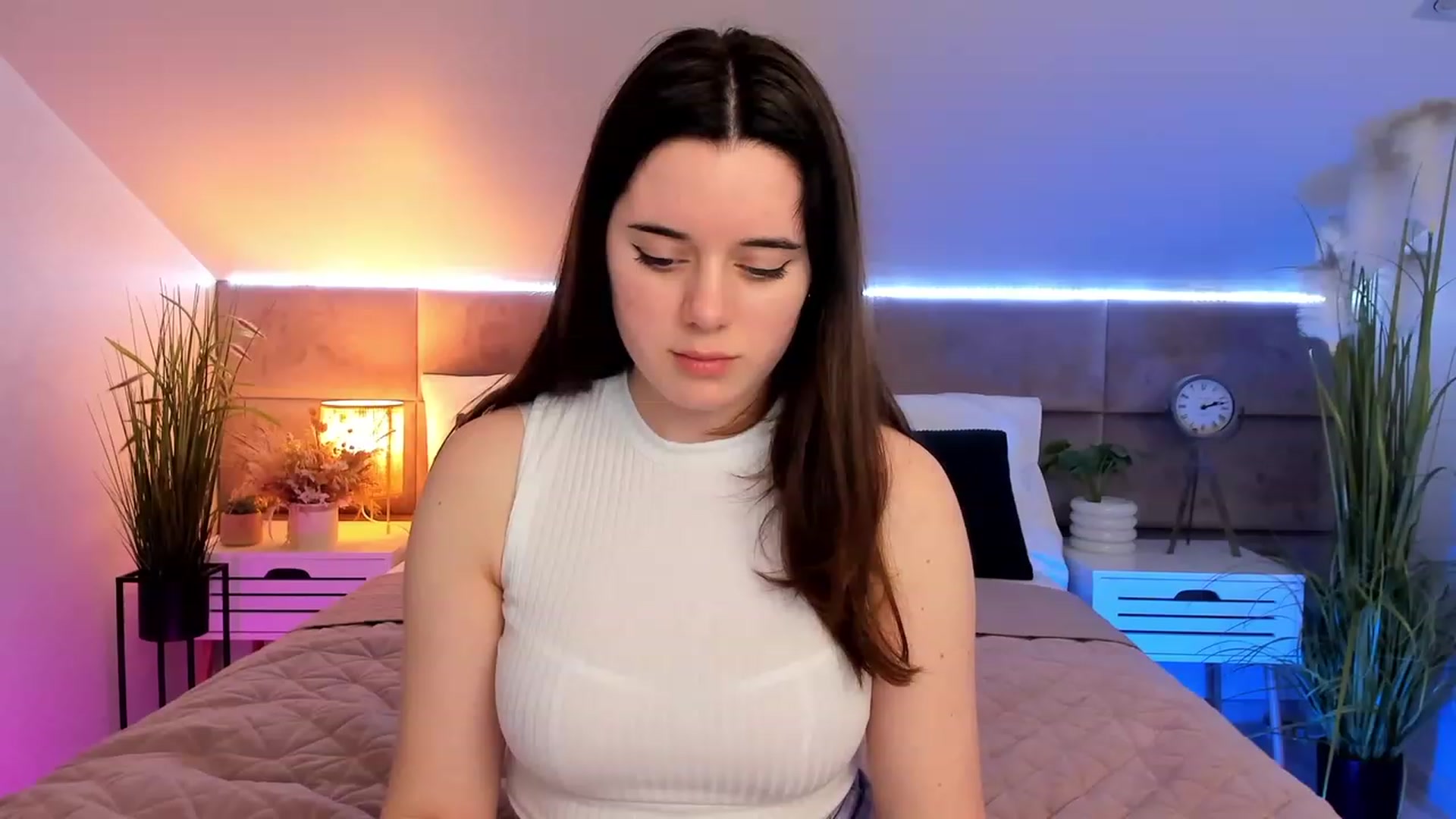 Gallery image thumbnail from JeyEvans's myfreecams stream on, 04/05/2023, 15:00 image 16 of 20