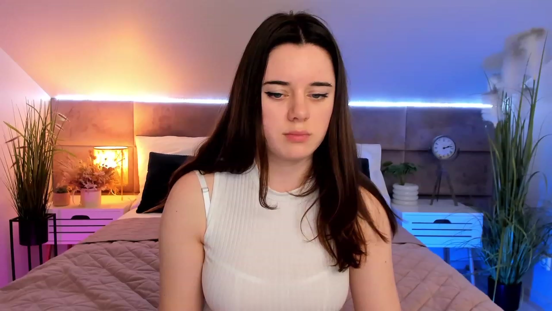 Gallery image thumbnail from JeyEvans's myfreecams stream on, 04/05/2023, 18:35 image 19 of 20