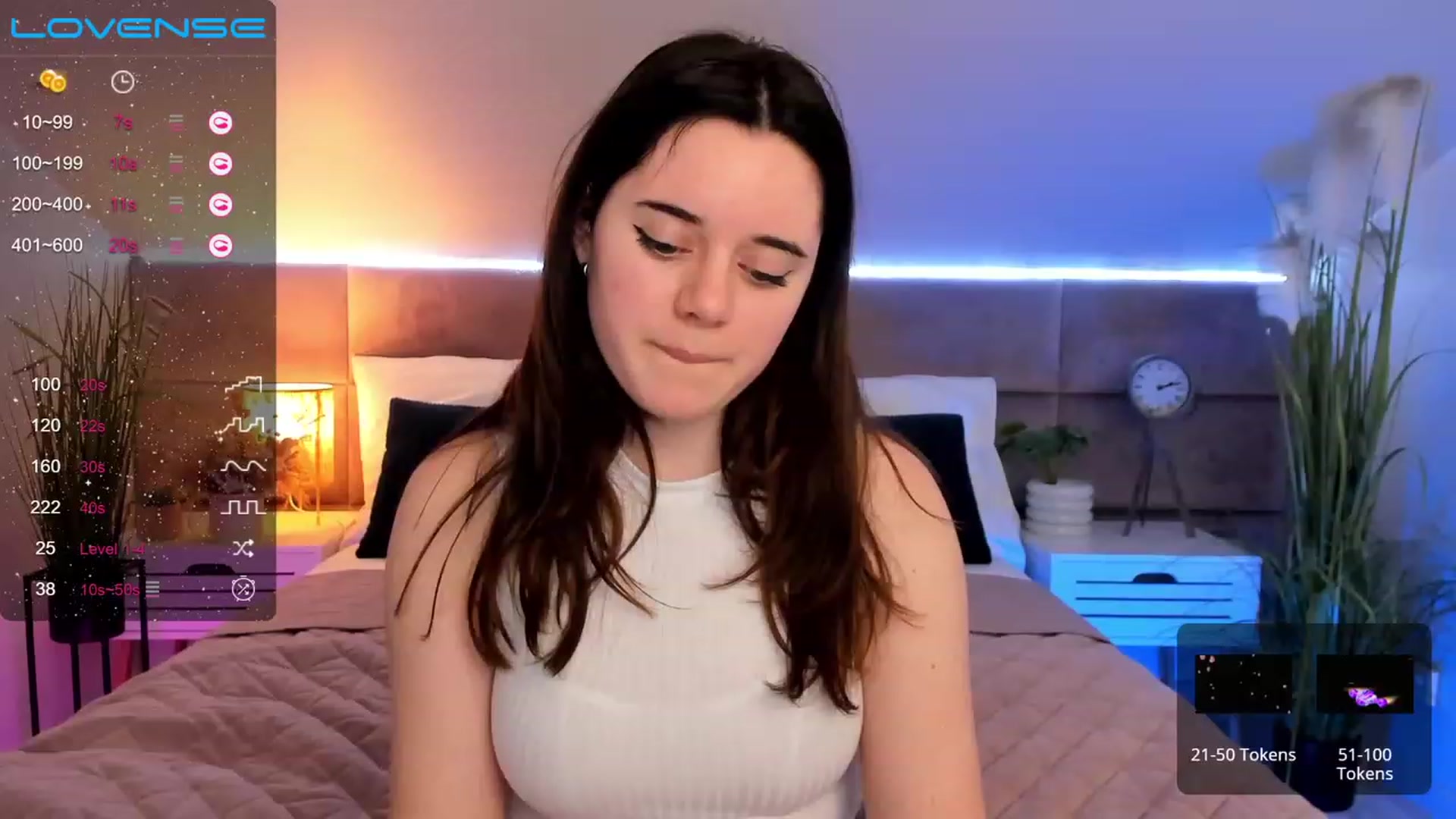 Gallery image thumbnail from JeyEvans's myfreecams stream on, 04/05/2023, 18:35 image 5 of 20