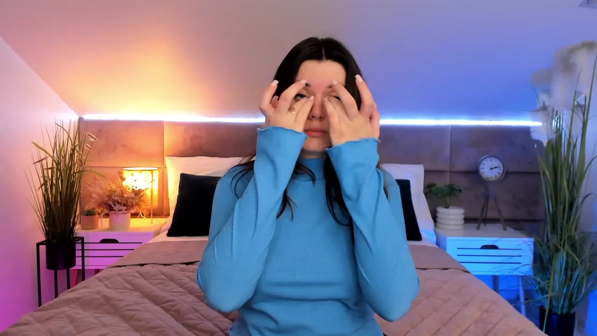 Gallery image thumbnail from JeyEvans's myfreecams stream on, 04/05/2023, 18:53 image 4 of 20