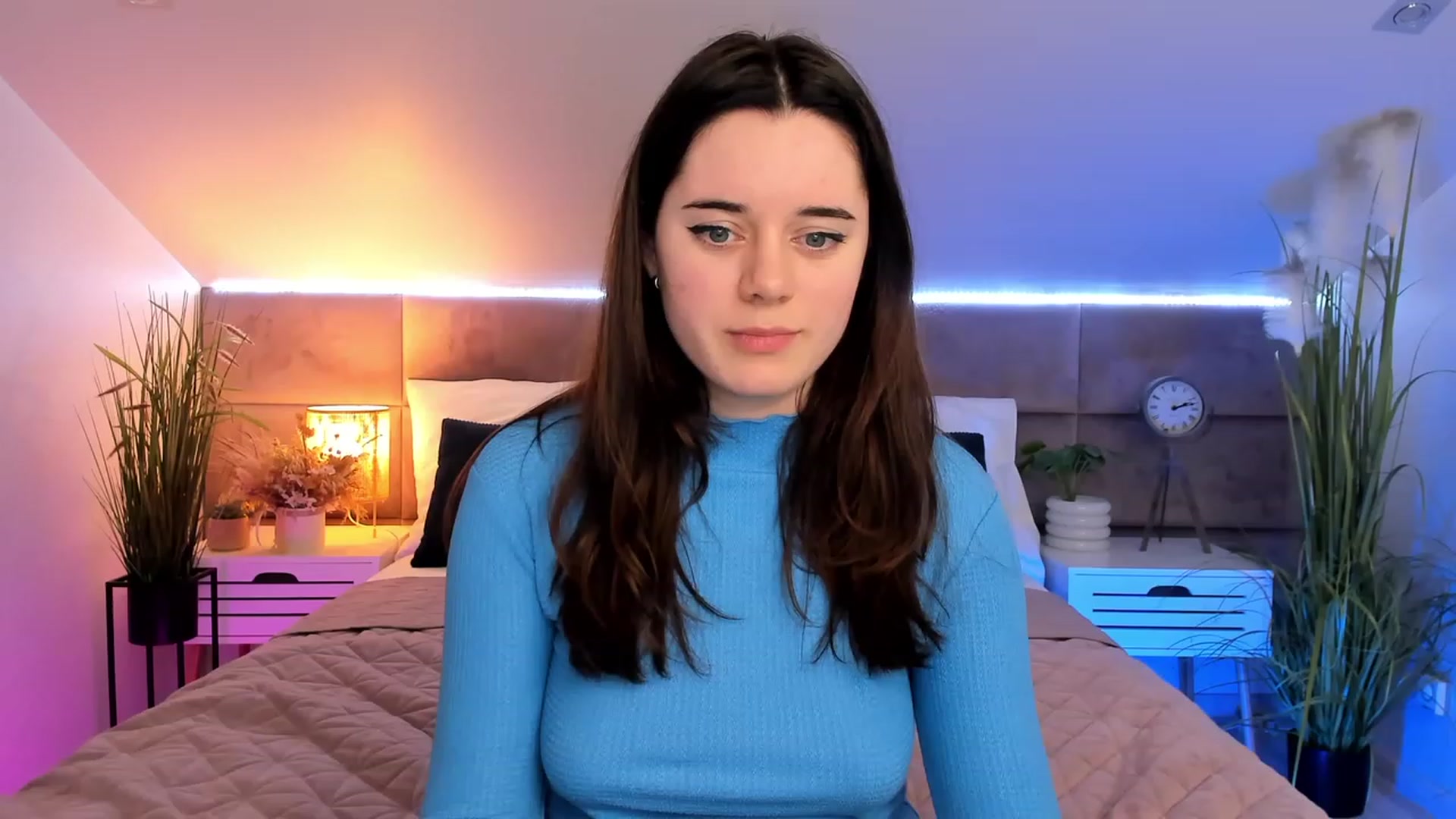 Gallery image thumbnail from JeyEvans's myfreecams stream on, 04/05/2023, 18:53 image 13 of 20