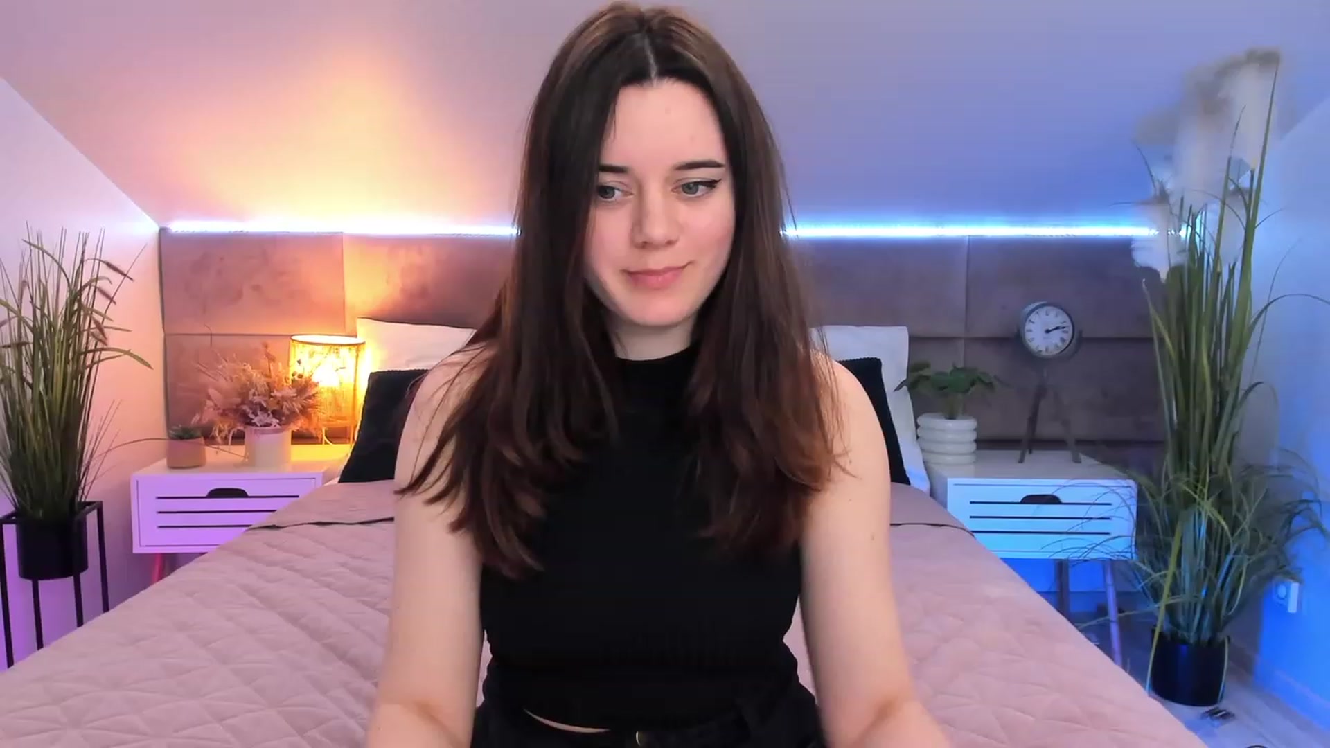 Gallery image thumbnail from JeyEvans's myfreecams stream on, 04/06/2023, 14:08 image 8 of 20