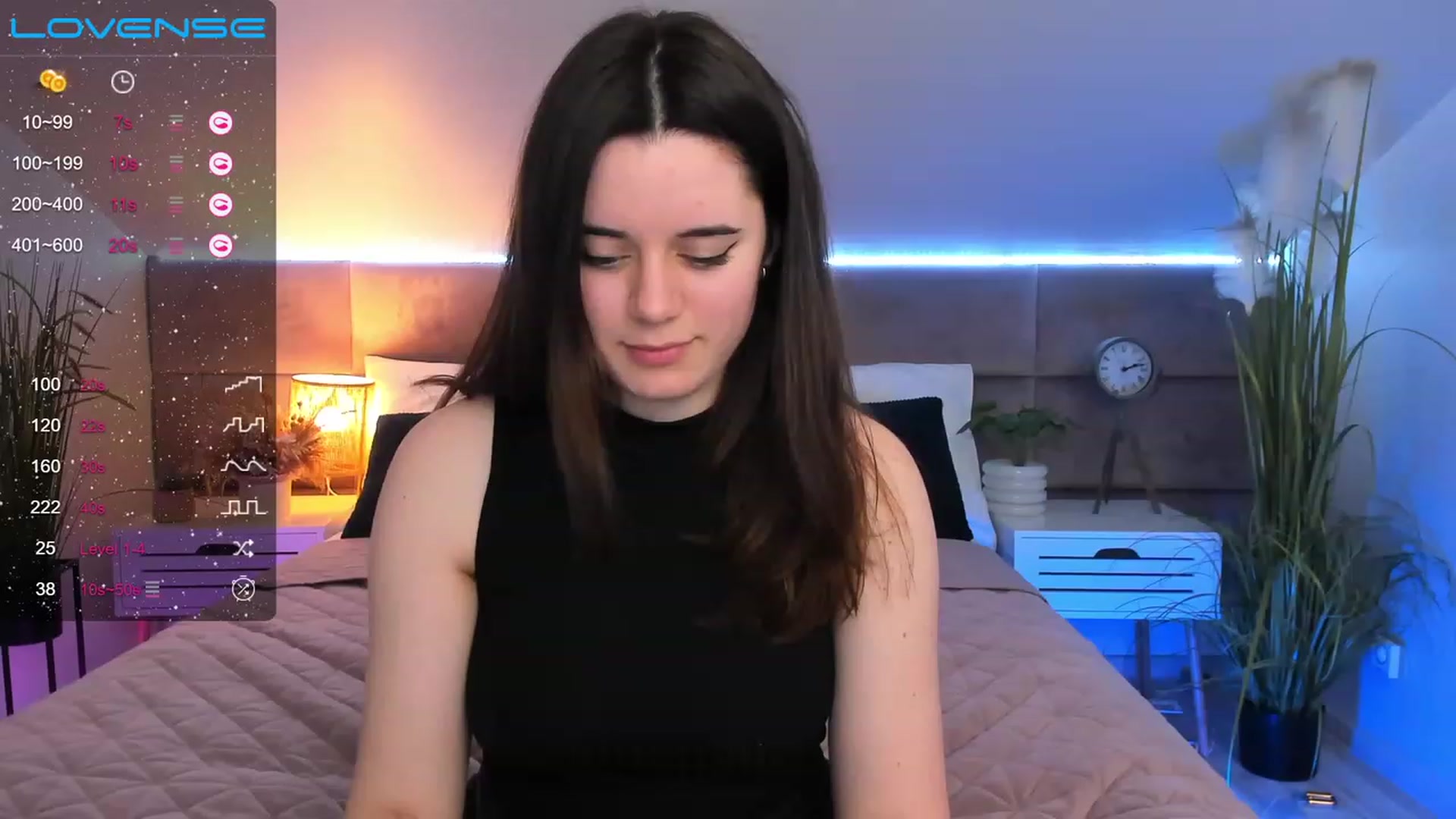 Gallery image thumbnail from JeyEvans's myfreecams stream on, 04/06/2023, 16:56 image 9 of 20