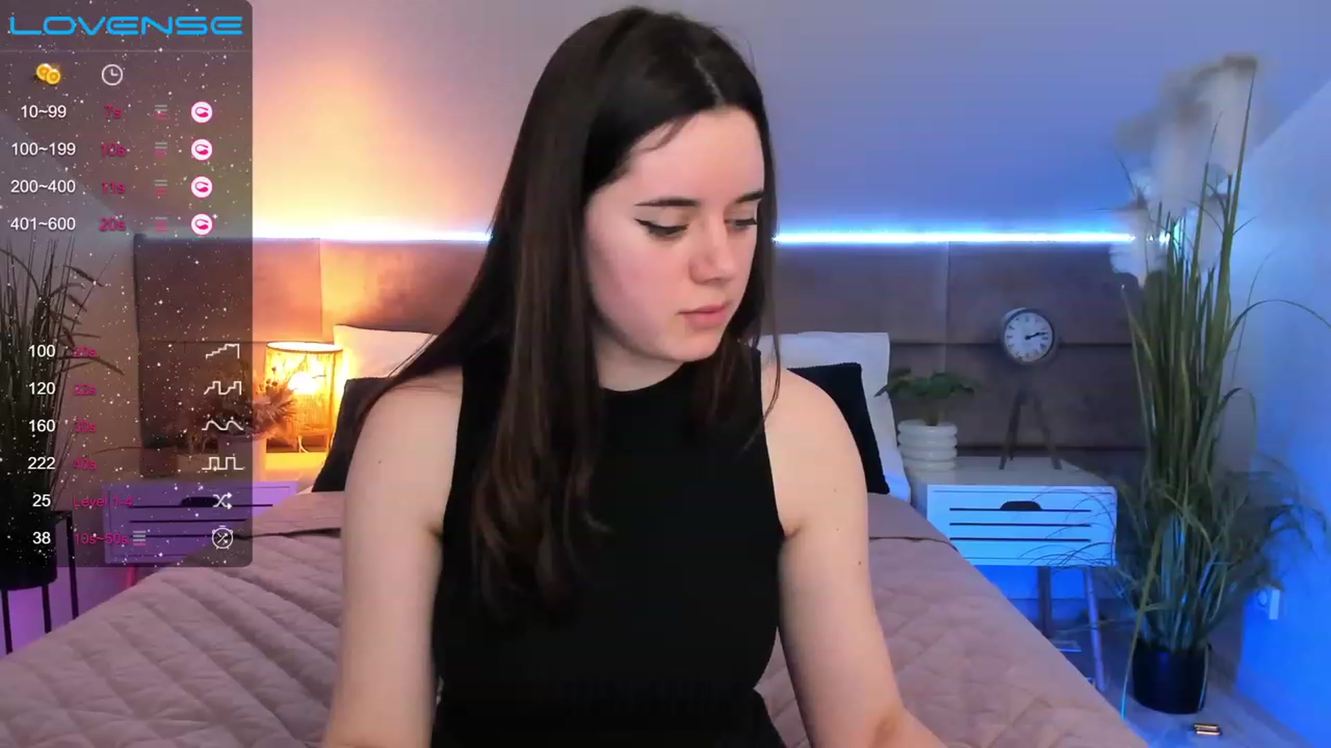 Gallery image thumbnail from JeyEvans's myfreecams stream on, 04/06/2023, 16:56 image 4 of 20
