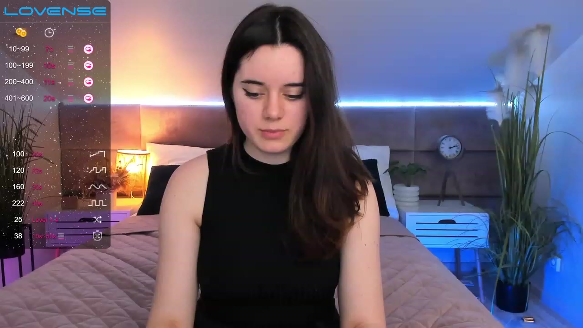 Gallery image thumbnail from JeyEvans's myfreecams stream on, 04/06/2023, 16:56 image 11 of 20
